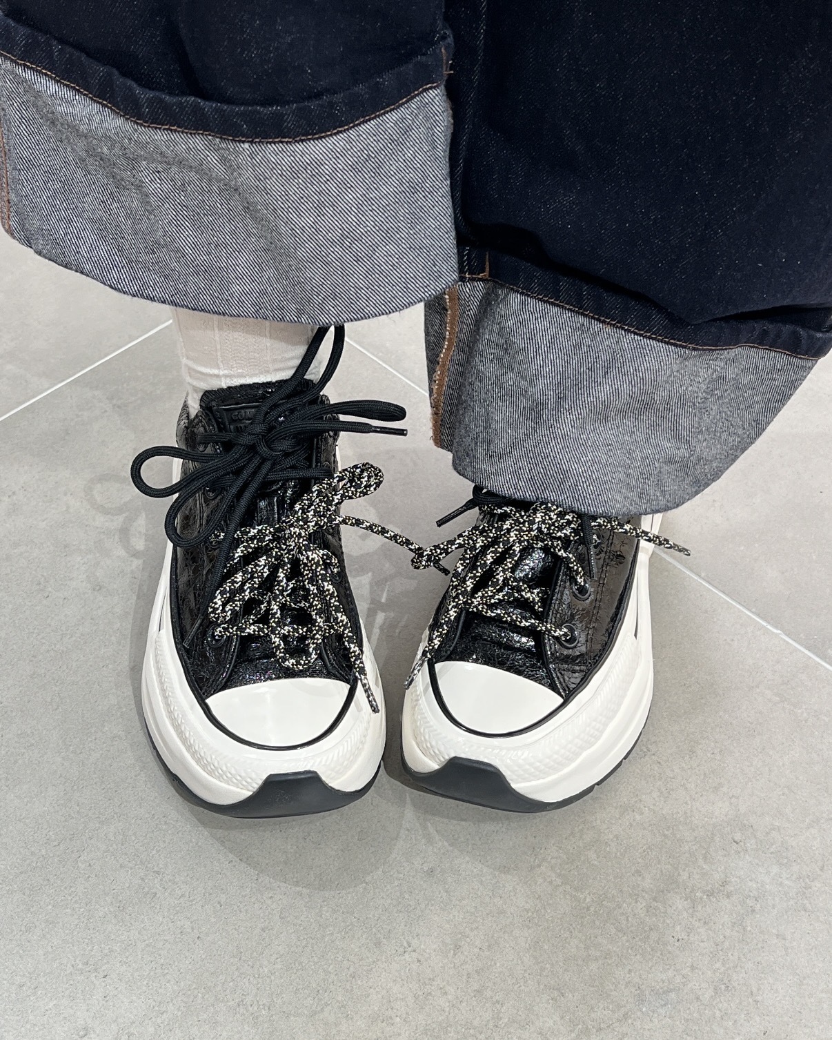 CONVERSE RUN STAR CRUSH 小鯊魚 液態黑 黑色 皺摺皮革 裂紋 奶油底 奶油白 厚底鞋 增高 Karina代言同款 劉知珉 女鞋 A24315C / 預購