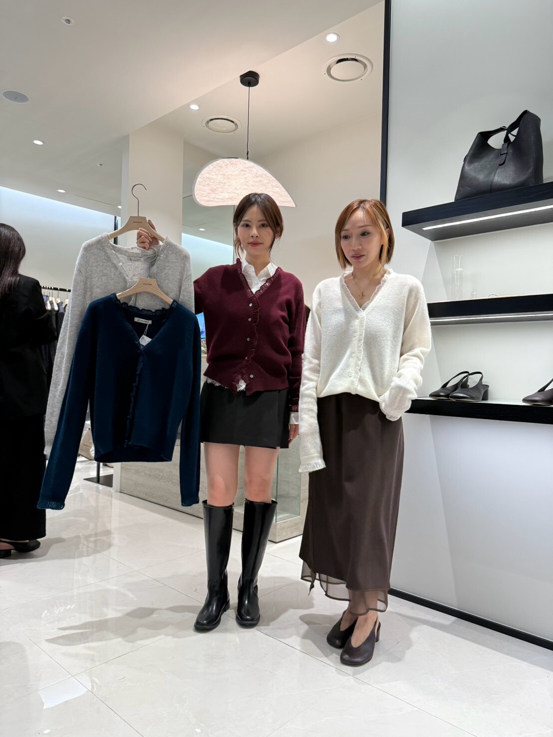 SG7008 精緻美麗諾羊毛V領針織冷衫