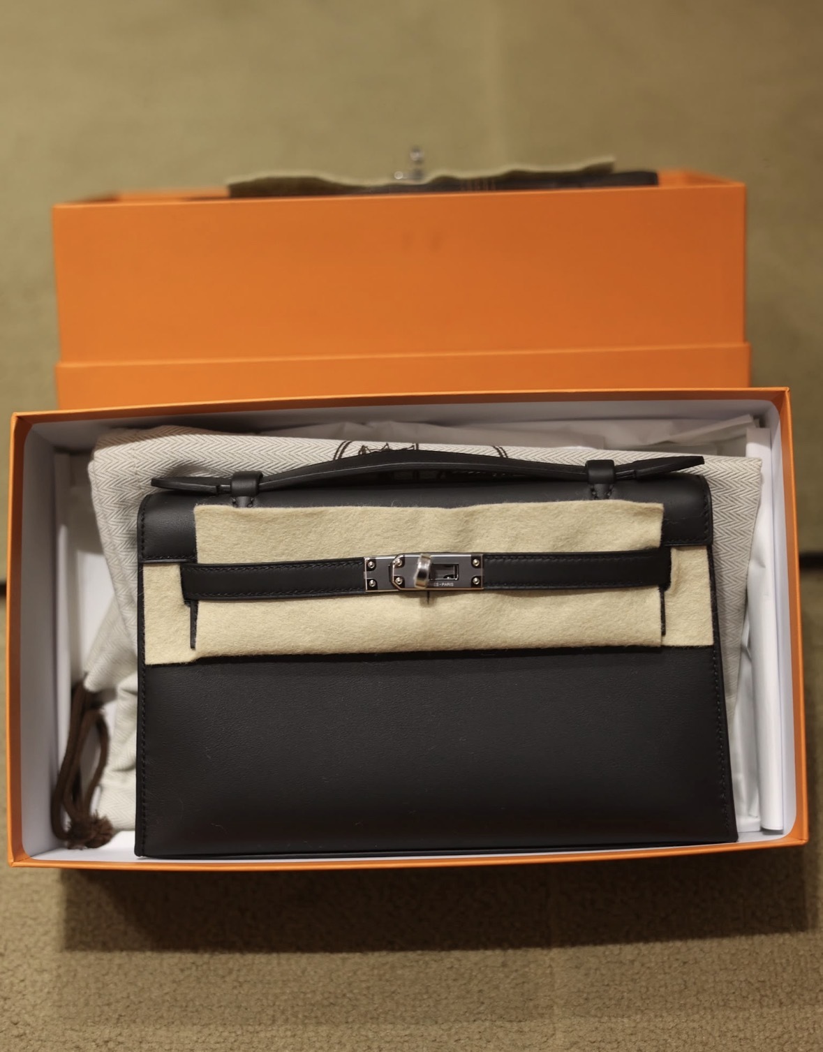 Kelly pochette 89 noir ck swift