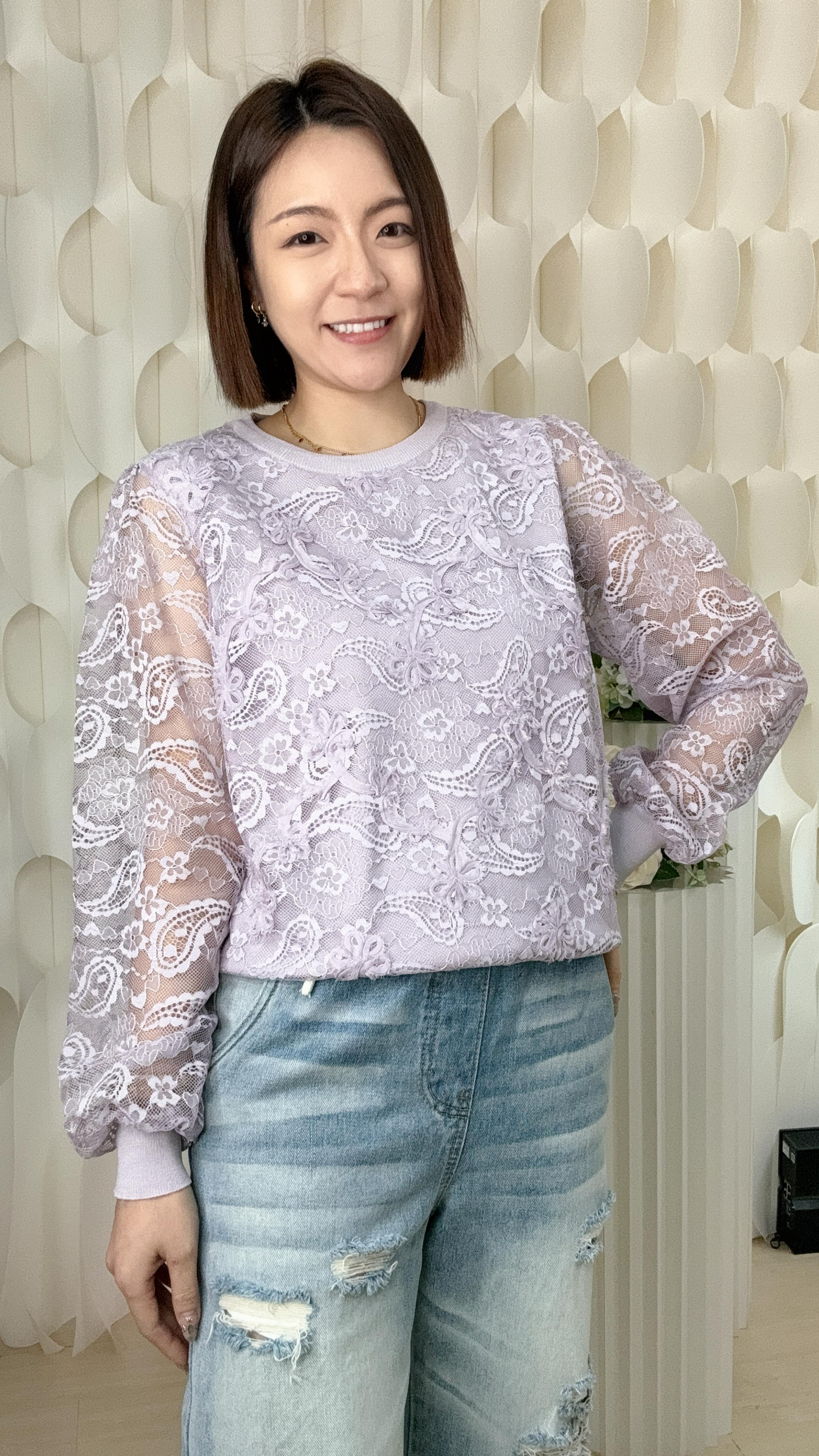 鏤空刺繡花花蕾絲上衣（胸40 腰42 長22吋）#58744 2108clo