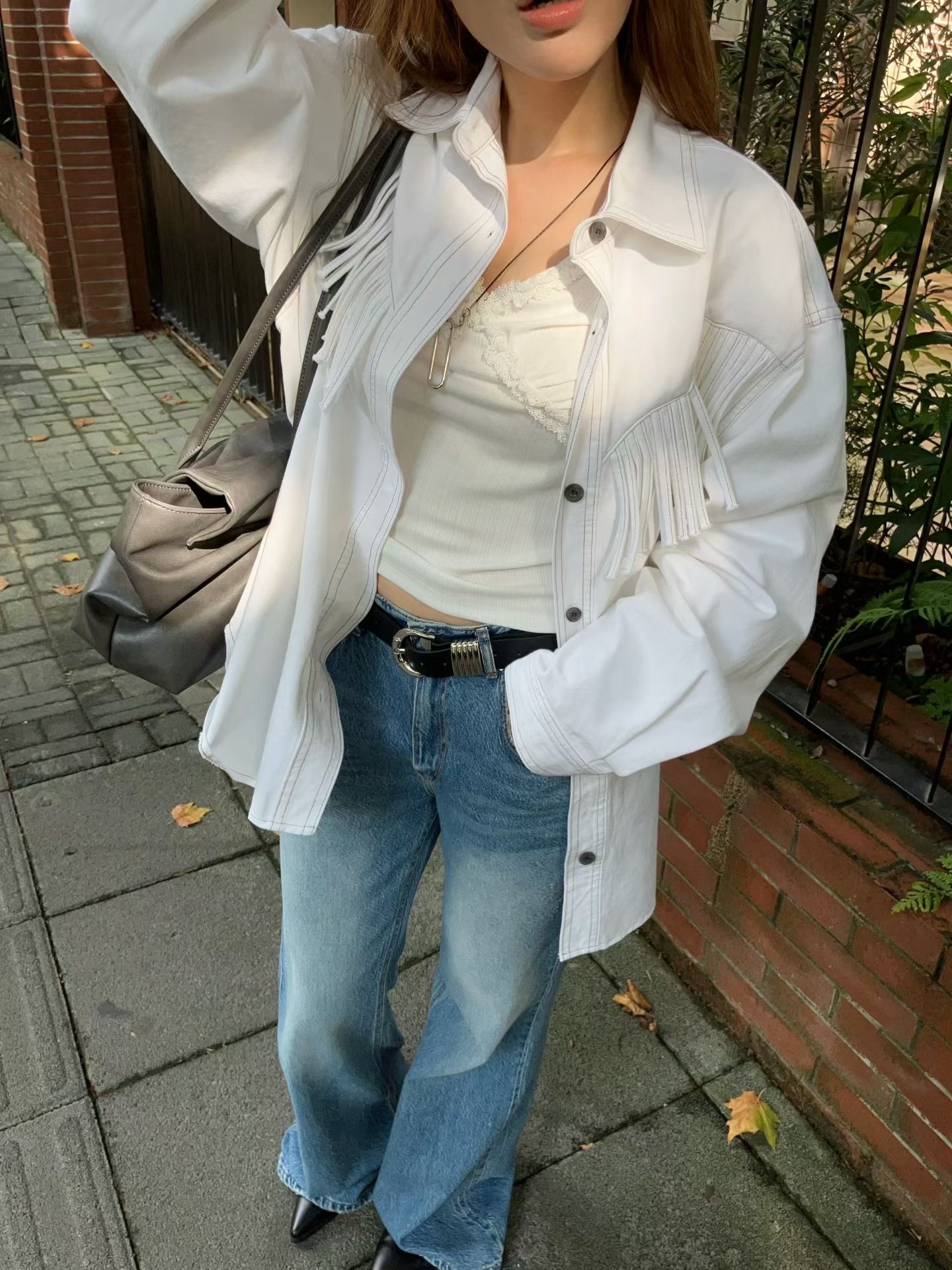 白色流蘇襯衫外套
