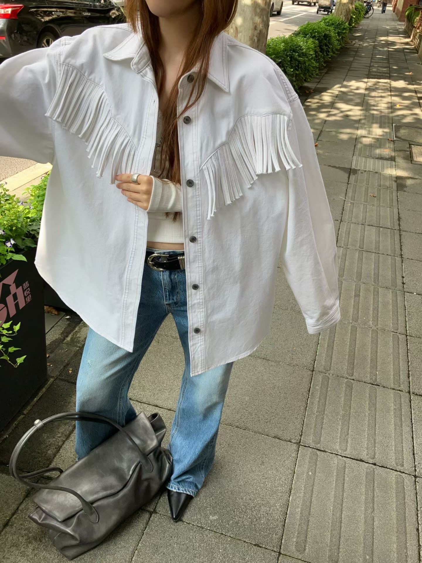 白色流蘇襯衫外套