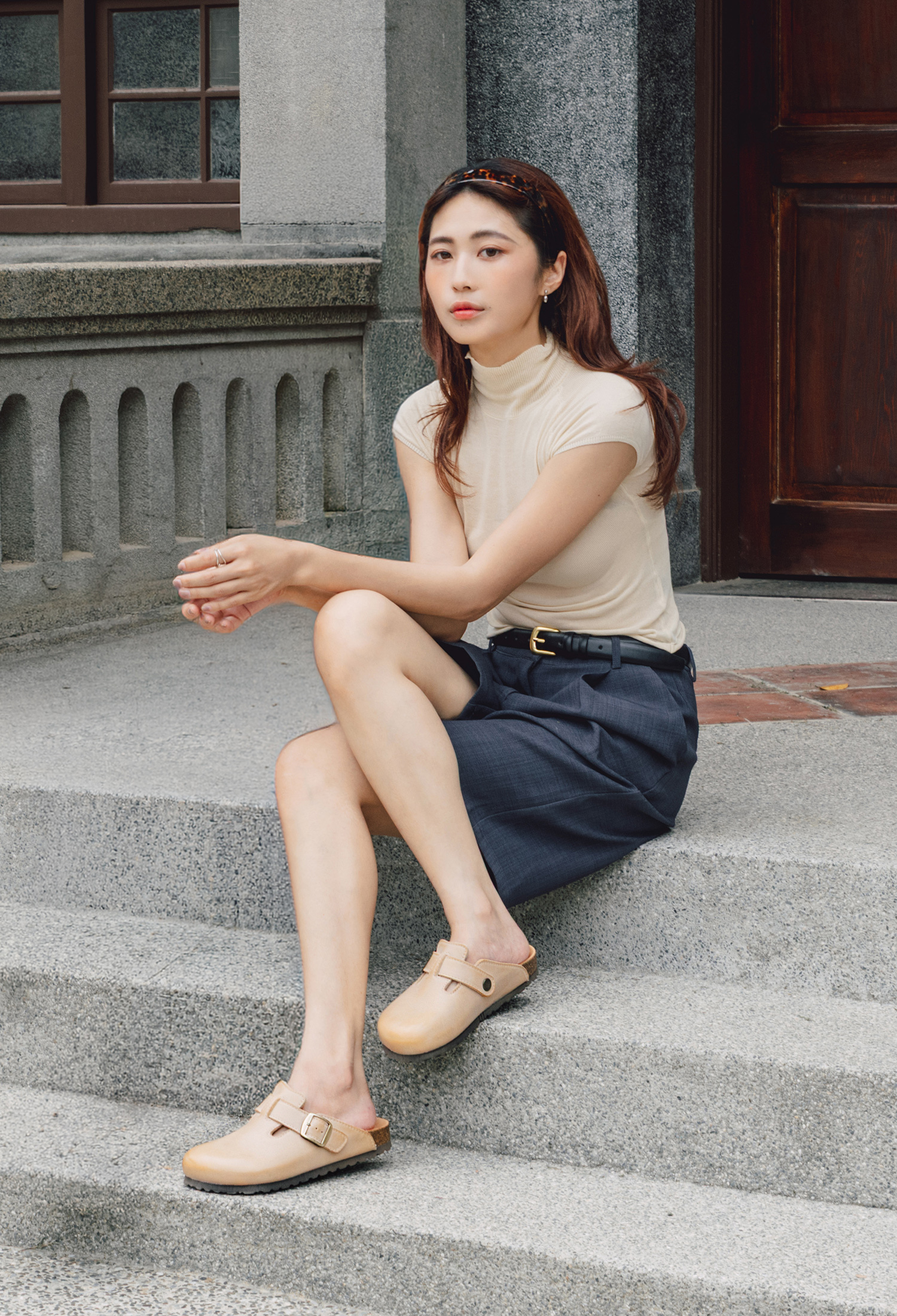 【女款】手工打蠟牛皮穆勒拖履 奶油杏