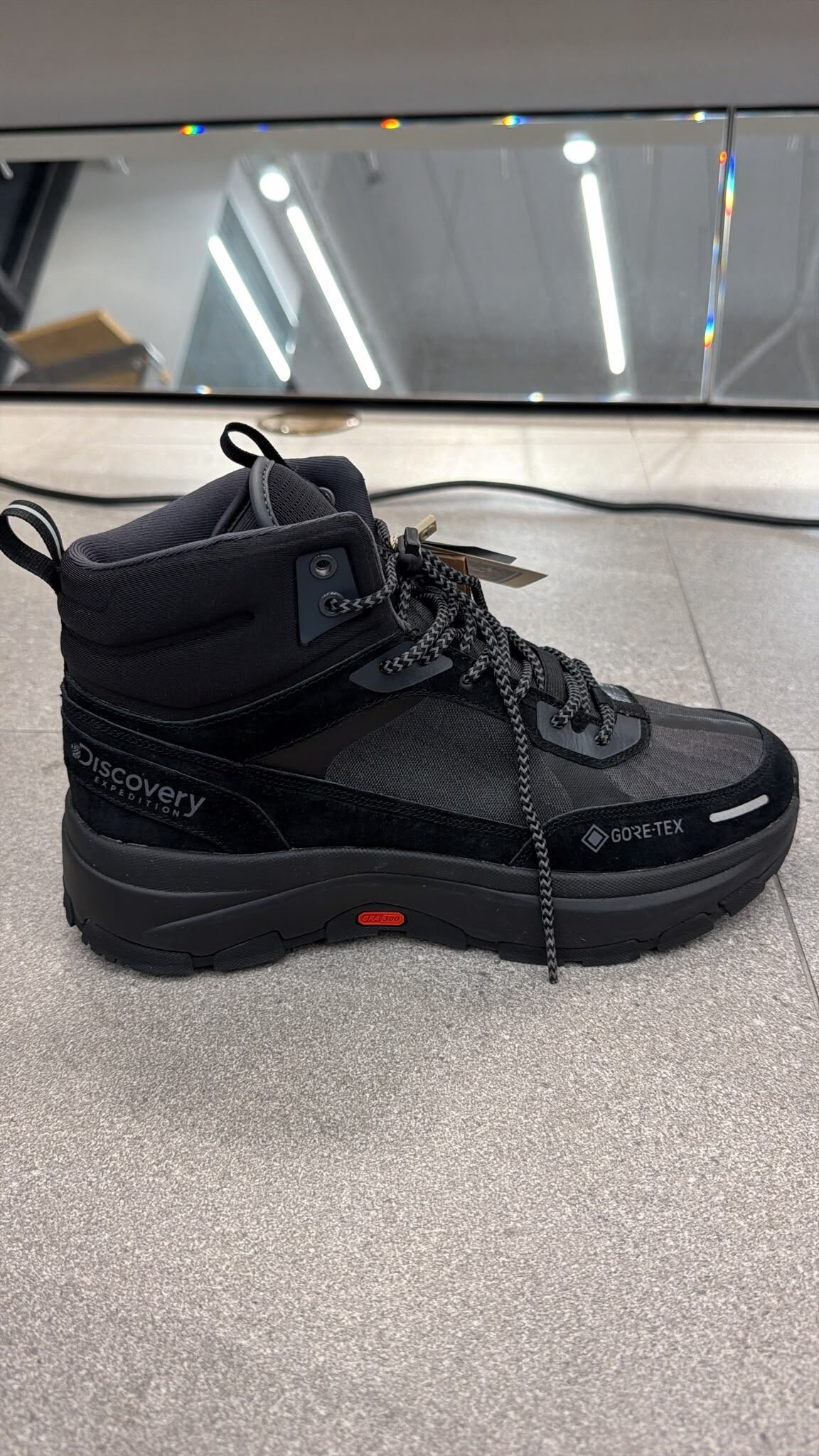VG63 Discovery EXPEDITION 中筒波鞋-黑色 (BKS) (DXSH4724NK0001(1))