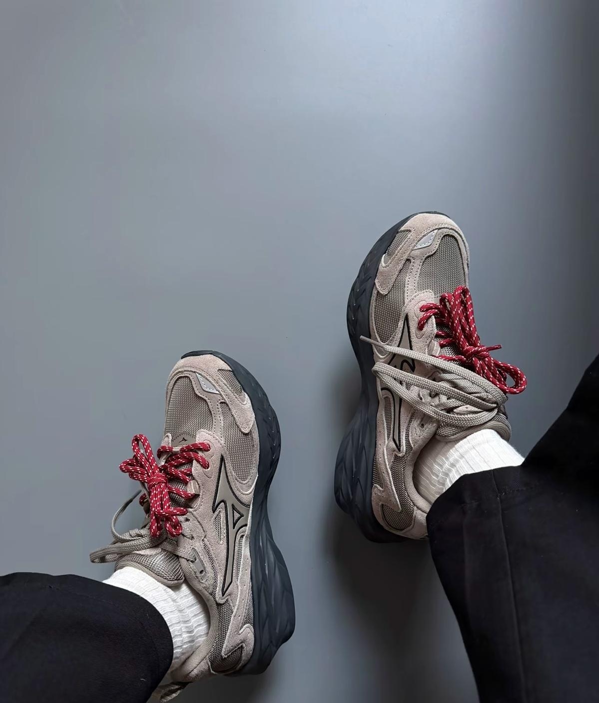 [預訂] MIZUNO ASTRO LS | 沙丘