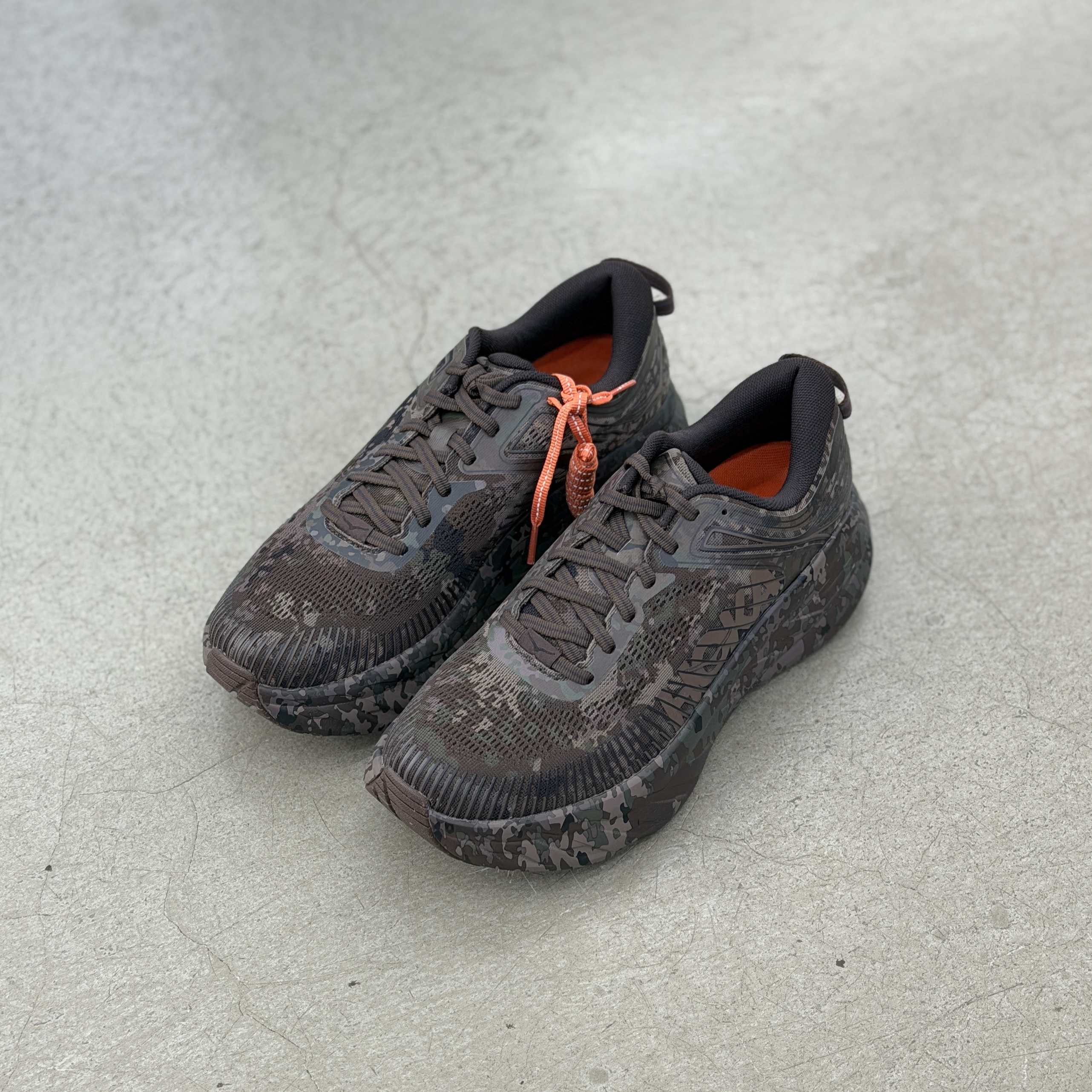 Hoka One One x BEAMS Bondi 7- Black