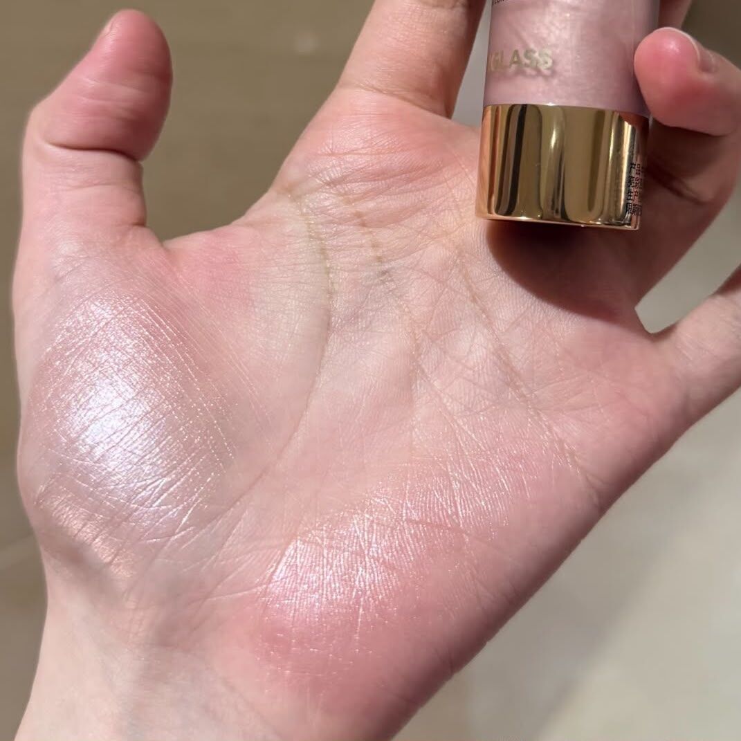 Hourglass - UNREAL Liquid Highlighter  #Divine