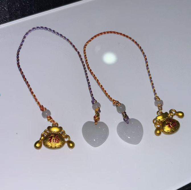 AE03 TJ003翡翠手機掛 $88