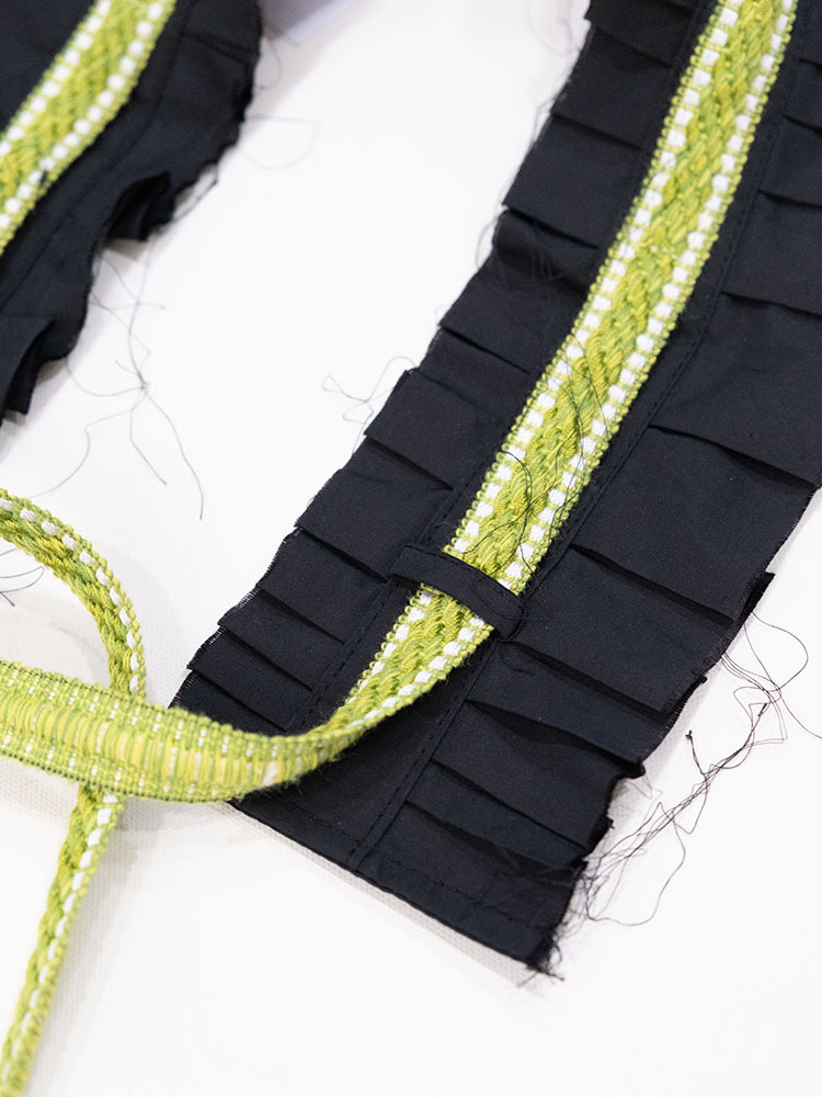 Karen Collar - Black