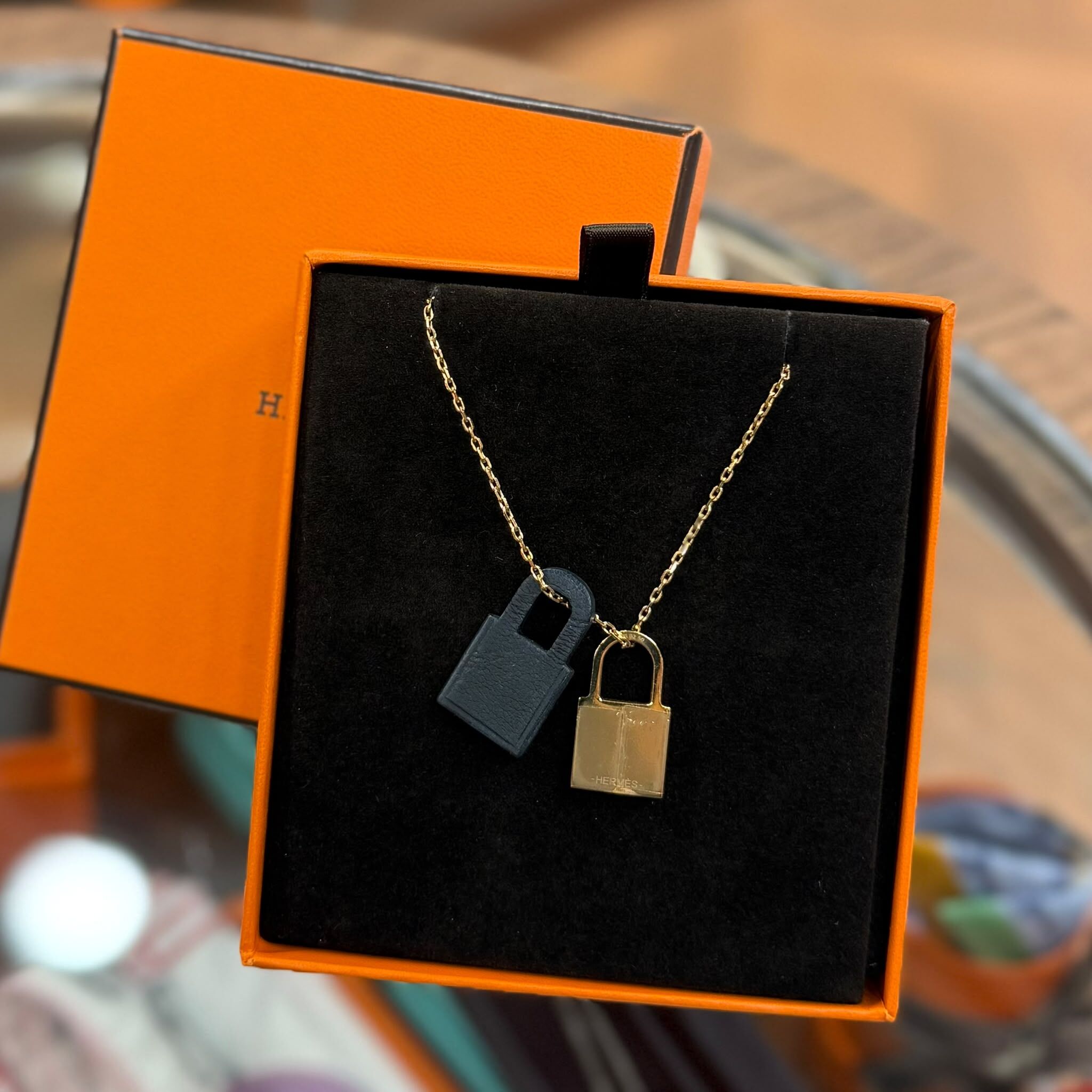 BRAND NEW HERMES NECKLACE  O'KELLY 鎖頭金屬/SWIFT皮 #愛馬仕項鏈