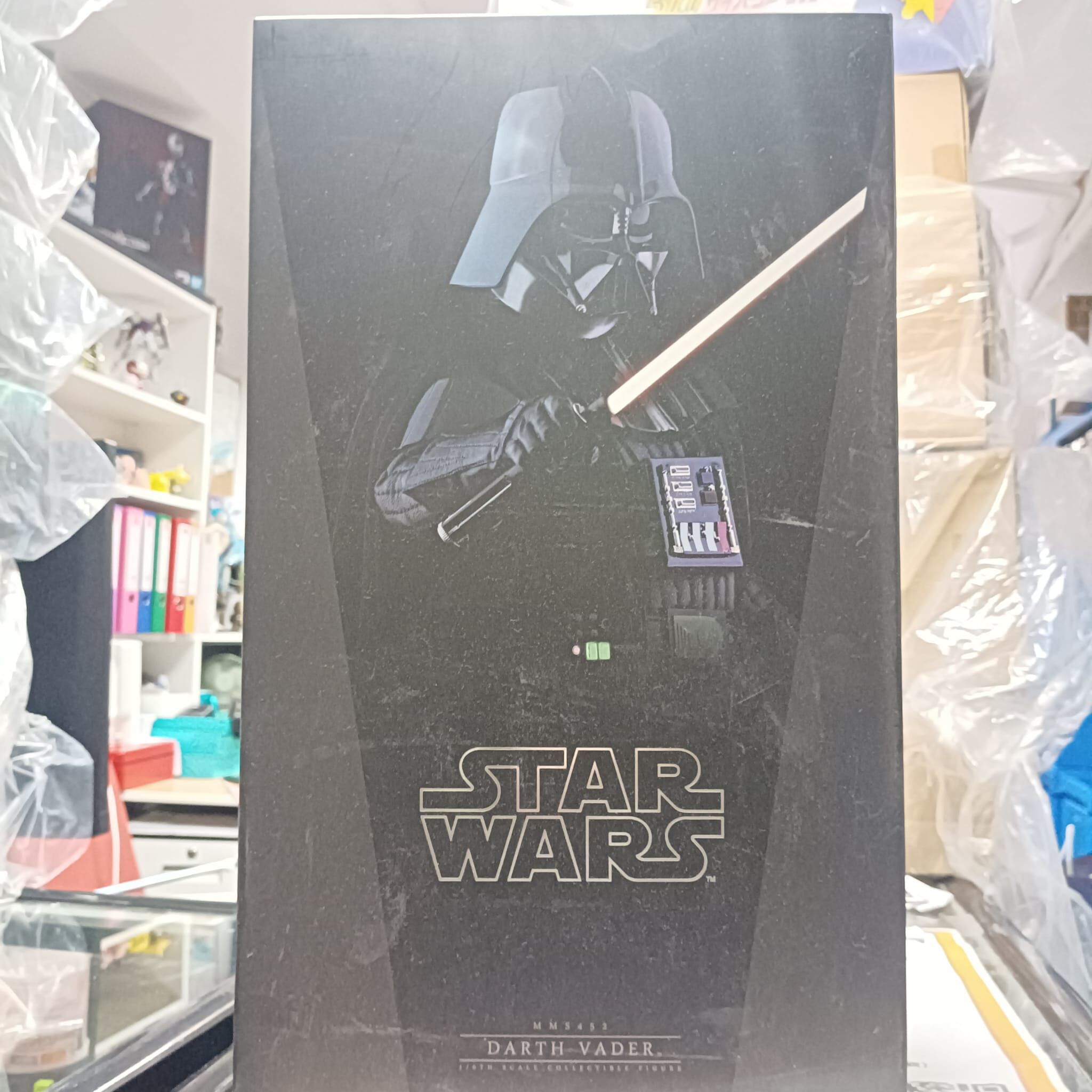 寄賣-Hottoys MMS452 Star war黑武士 手臂背脊有甩皮