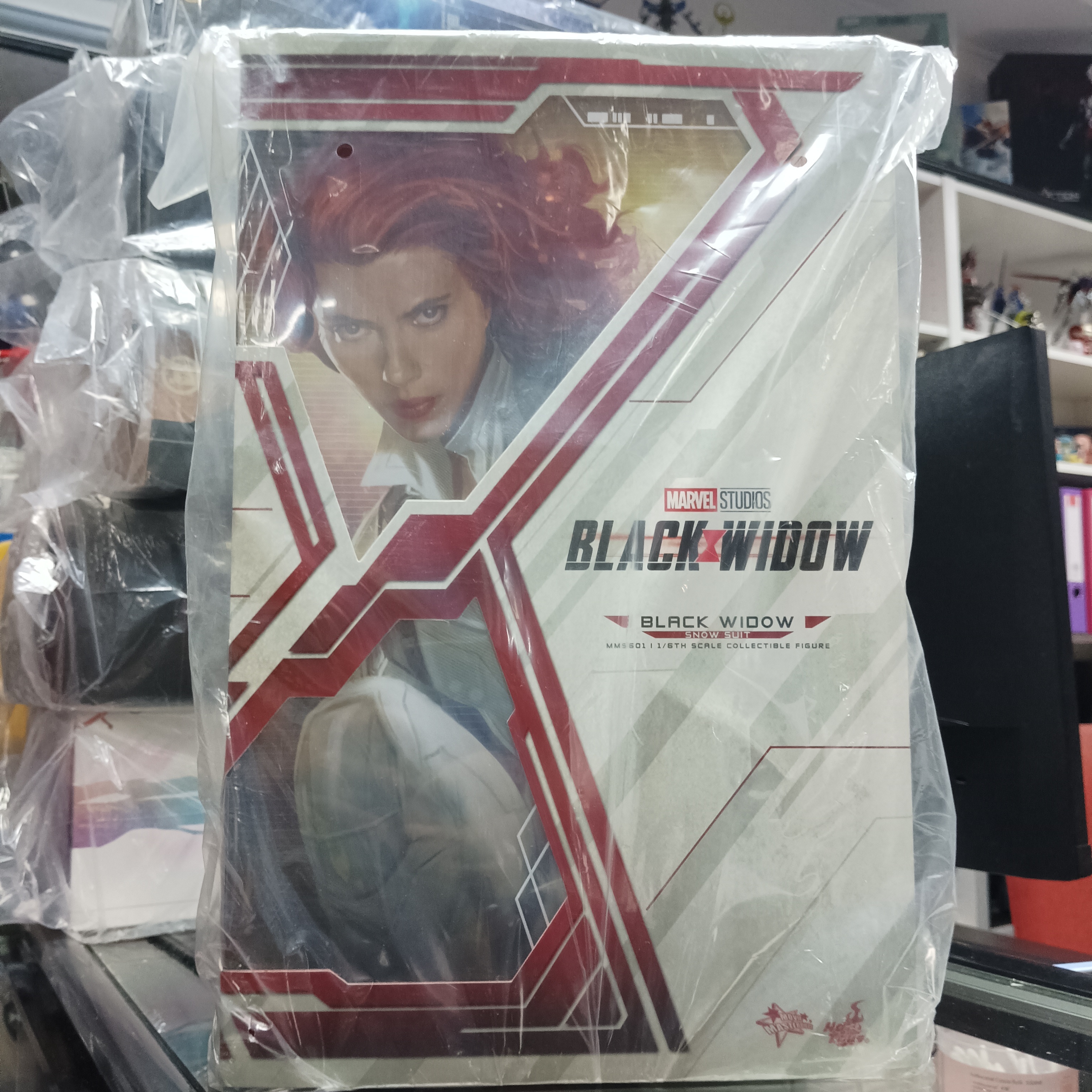 寄賣- Hot Toys mms601 Snow Suit Black Widow 黑寡婦 雪地戰衣