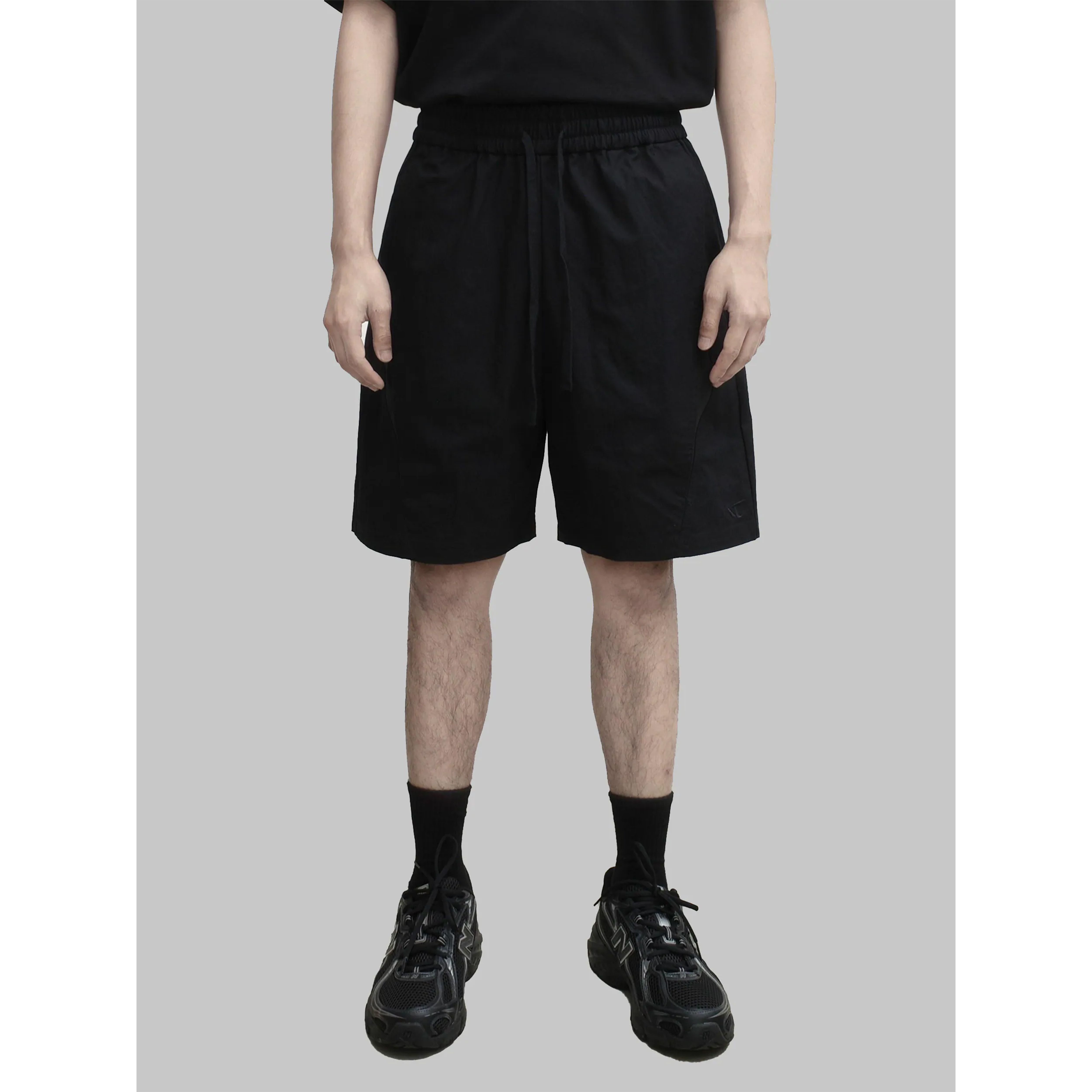 Anonymous Talking Cropped Shorts 剪裁短褲