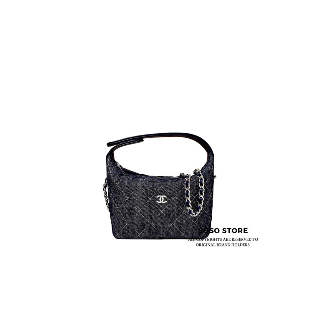 Chanel  Classic Clutch with Chain - Blue / GHW