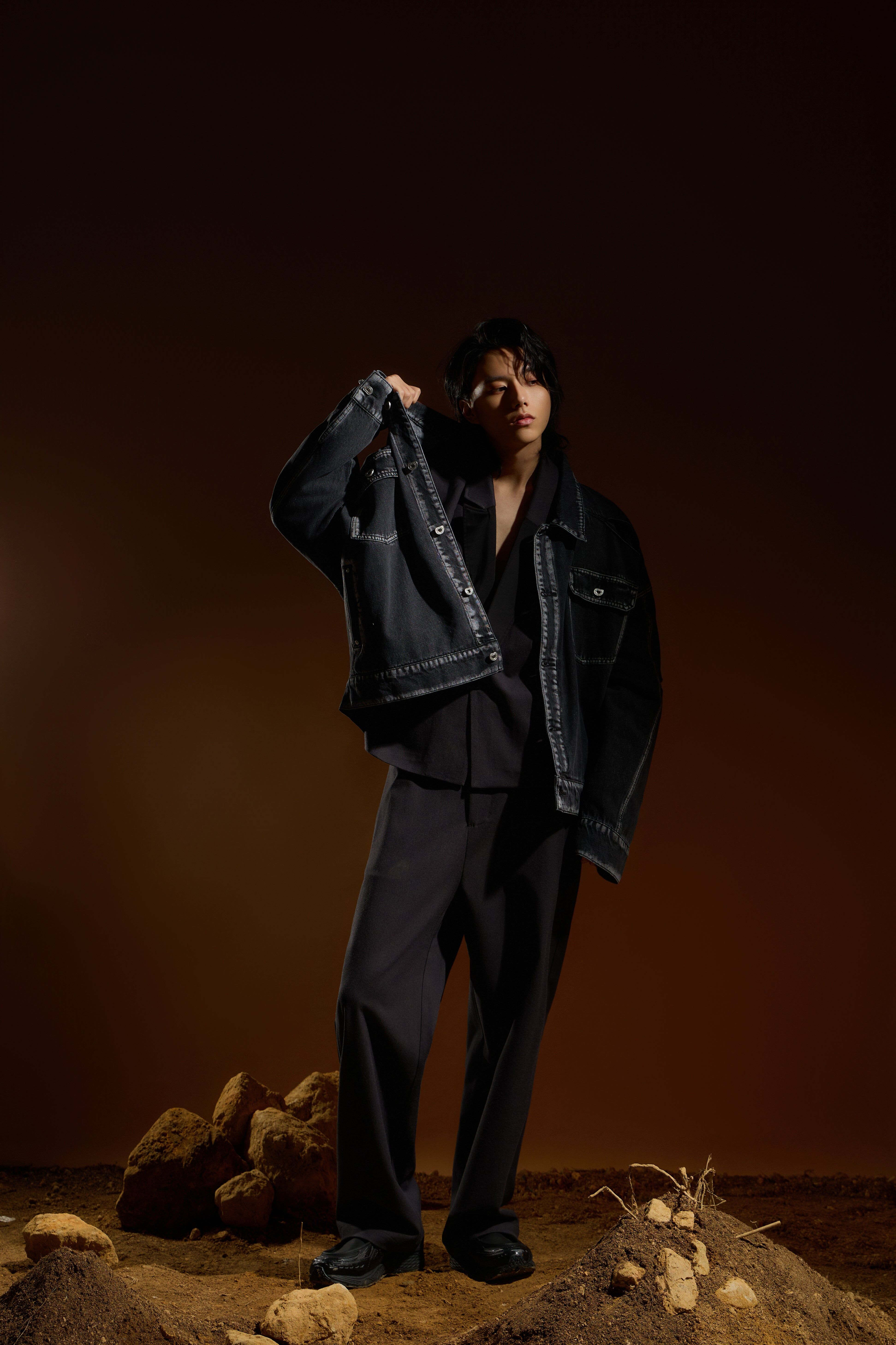 灰階廓形丹寧夾克｜Haptic Edge Denim Jacket