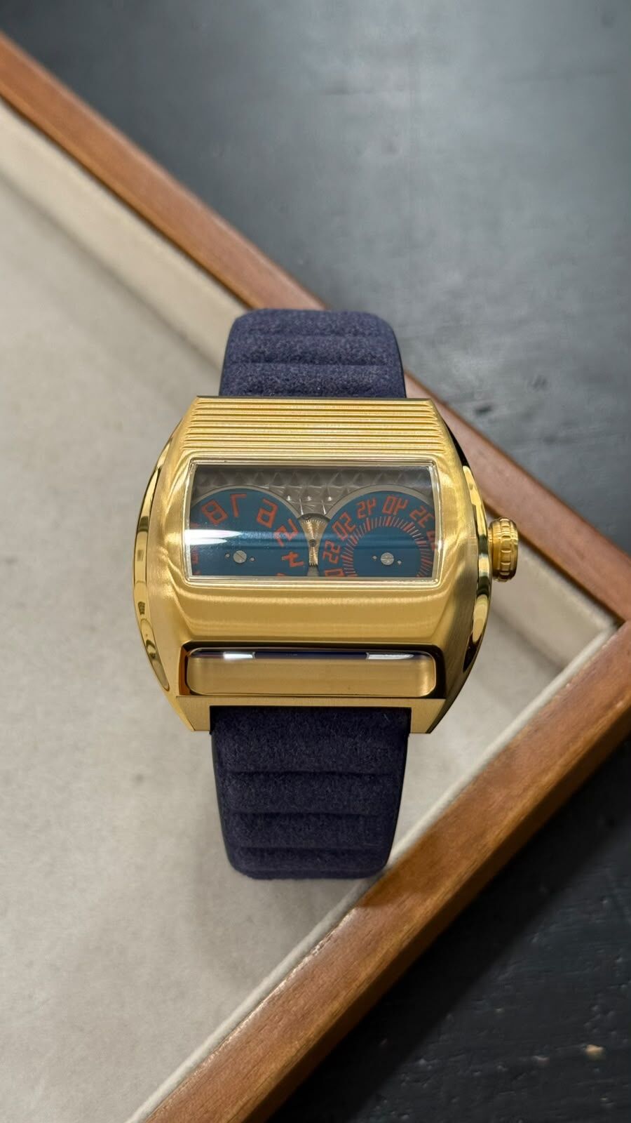 RT0 - Gold