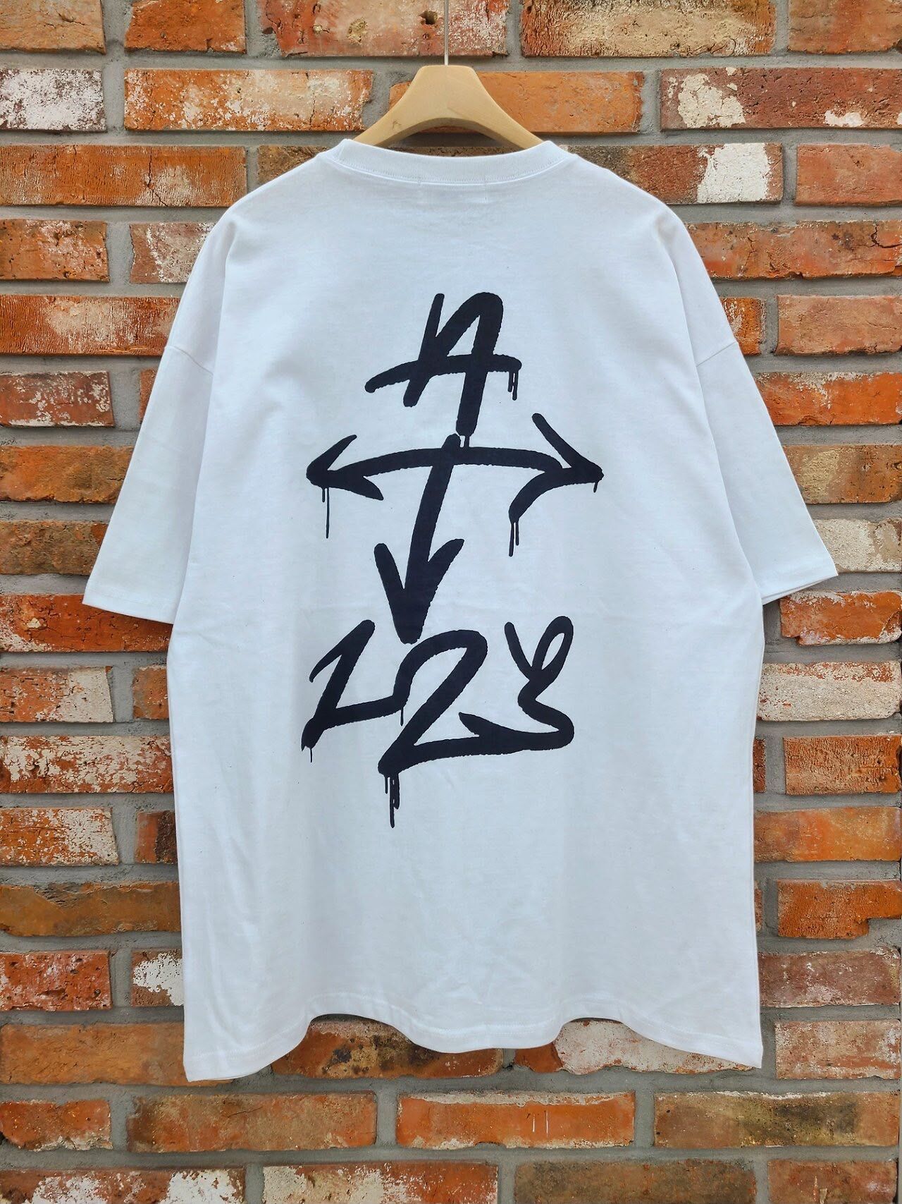 英文字圖案短袖Tee TAC-BY-003T