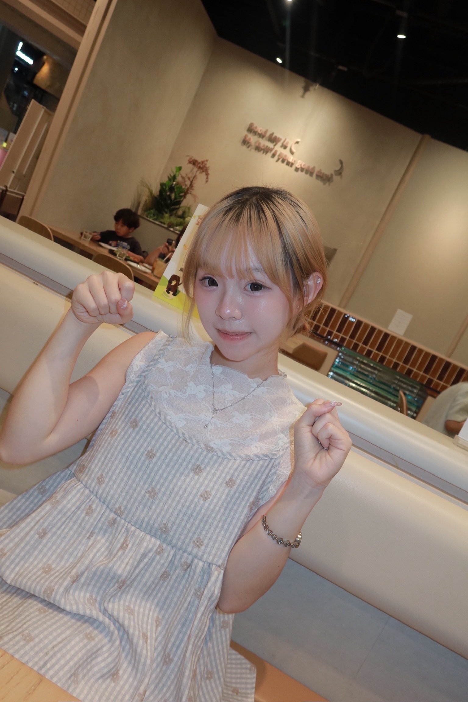 EA1342｜田園休閒感舒適棉麻格紋花花吊帶外搭上衣୧ ‧₊˚ 🍮 ⋅ ☆