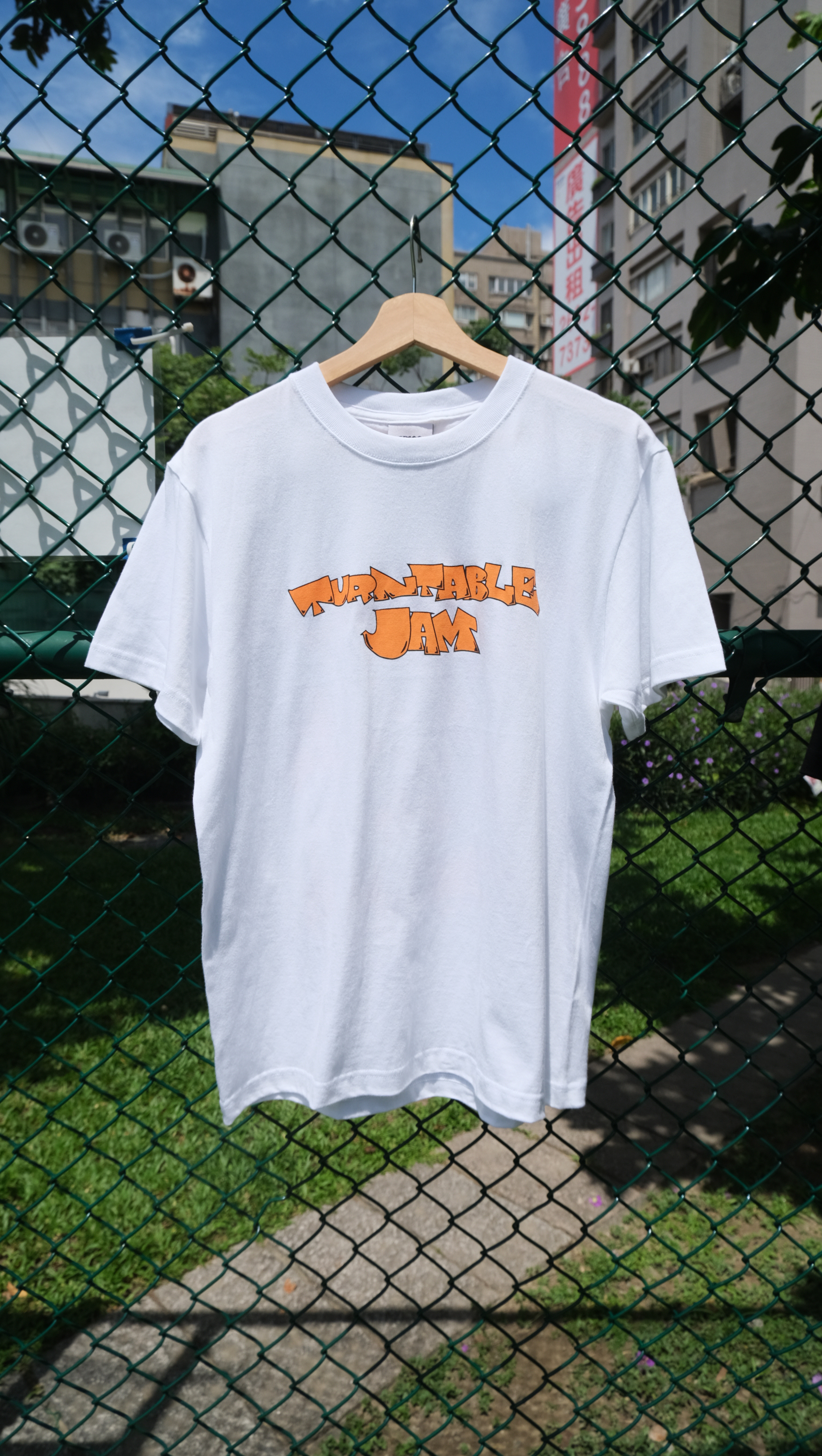 Mess-age x Turntable Jam 碟對碟 Tee / White