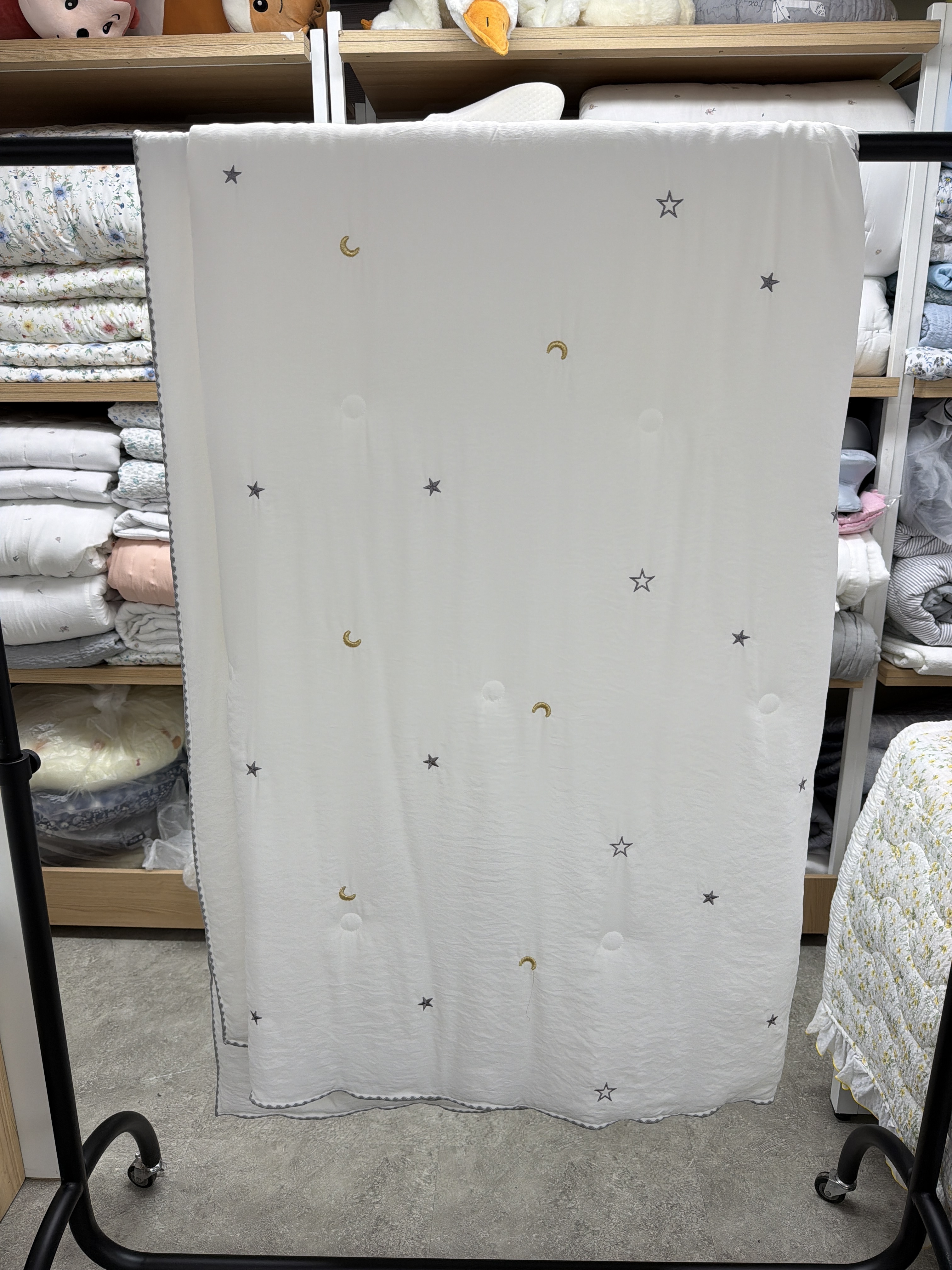 VH32 韓國刺繡星星月亮天絲莫代爾春夏被-白色