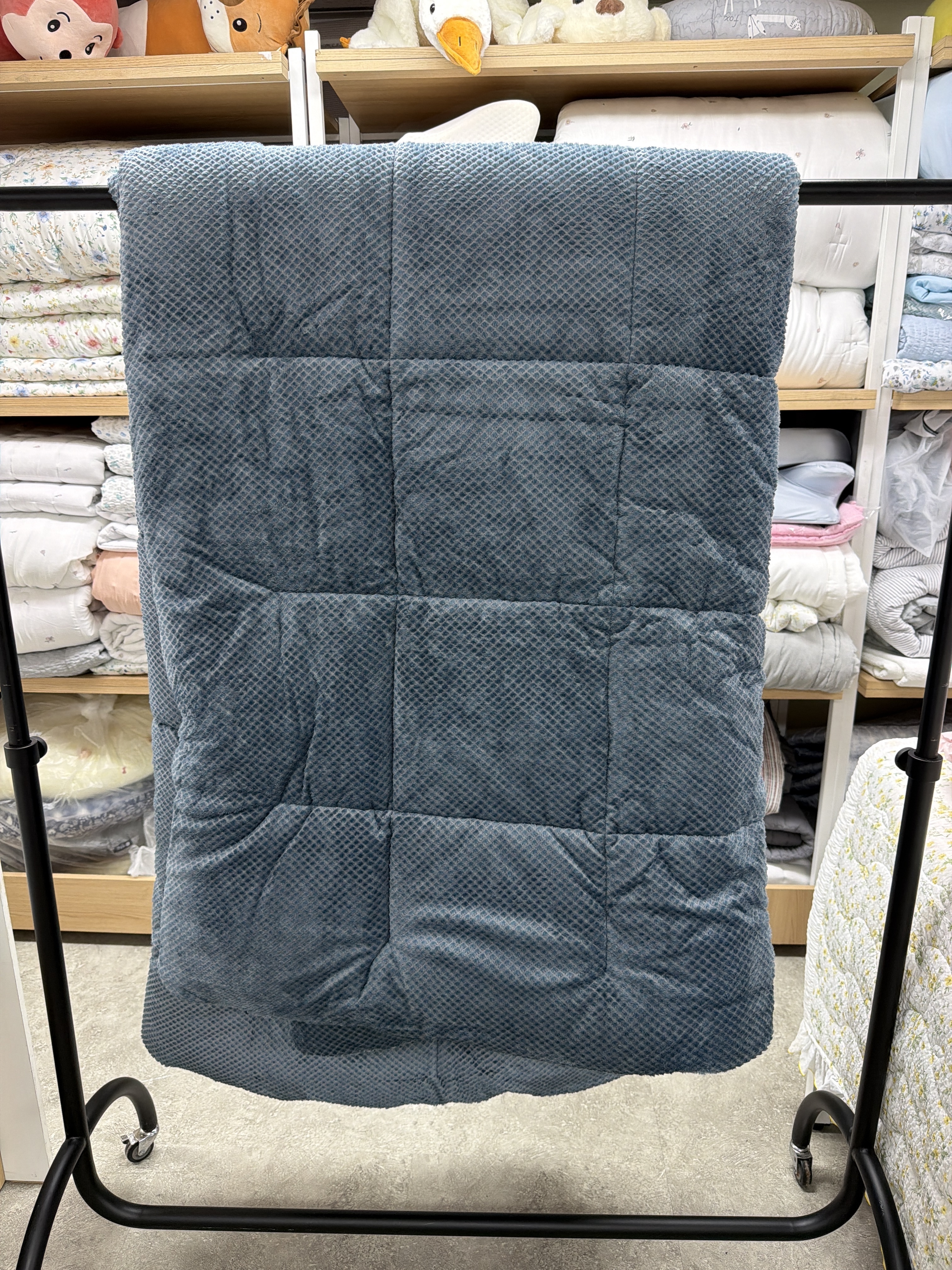 VH47 小菱格植物纖維絨秋冬被-藍色 **Q (200x230cm) *送枕套一個