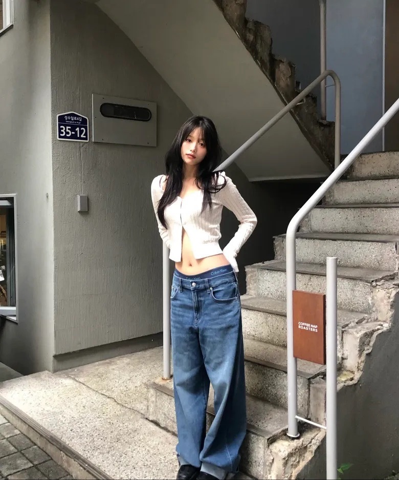 CALVIN KLEIN CK 寬筒 37.5 牛仔褲 長褲 修身寬褲 中腰 女款 藍色 47D848G2J6 / 預購