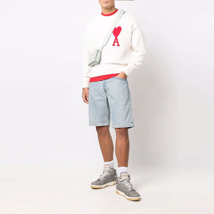 【代購】Ami Crewneck Sweater UKS003016-102