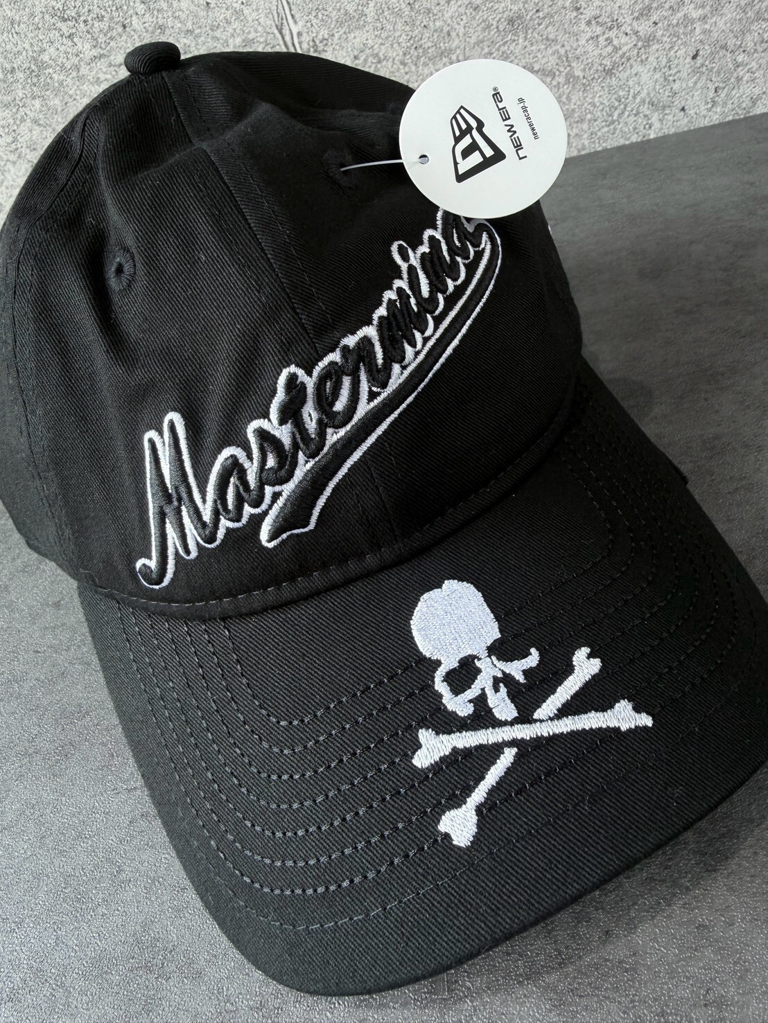 MMJ x New Era Embroidered Cursive Font Logo with Skull and Black Cap - Mastermind Japan
