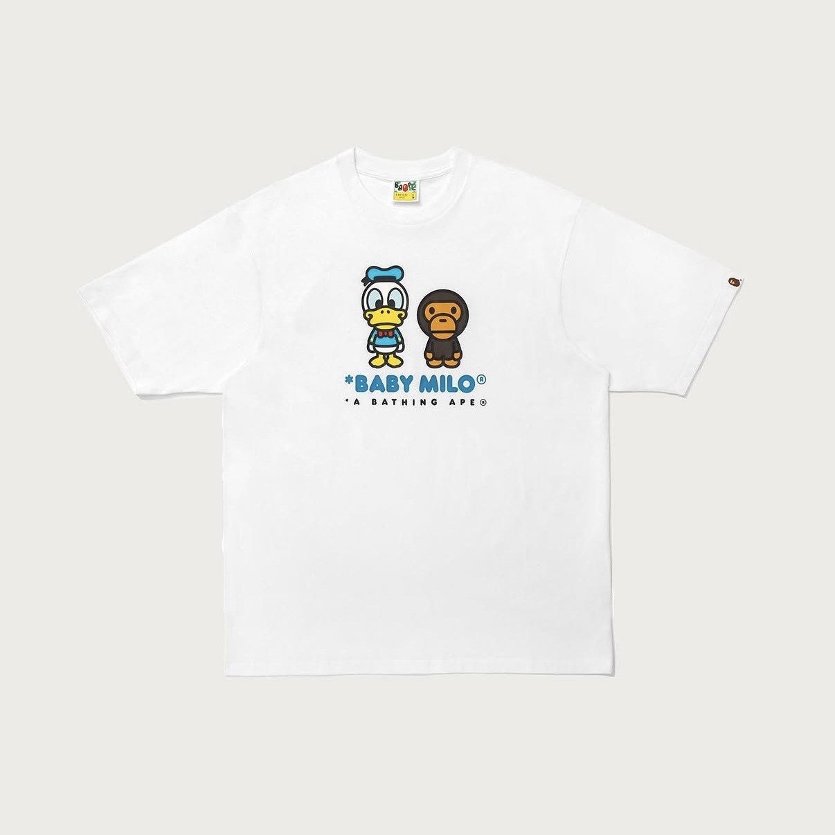 -(B4b05)-A BATHING APE BAPE X DISNEY DONALD DUCK BABY MILO RELAXED FIT TEE 迪士尼聯名款 唐老鴨 寬鬆版 男款 短Ｔ 黑色/白色/深藍-2M23110917