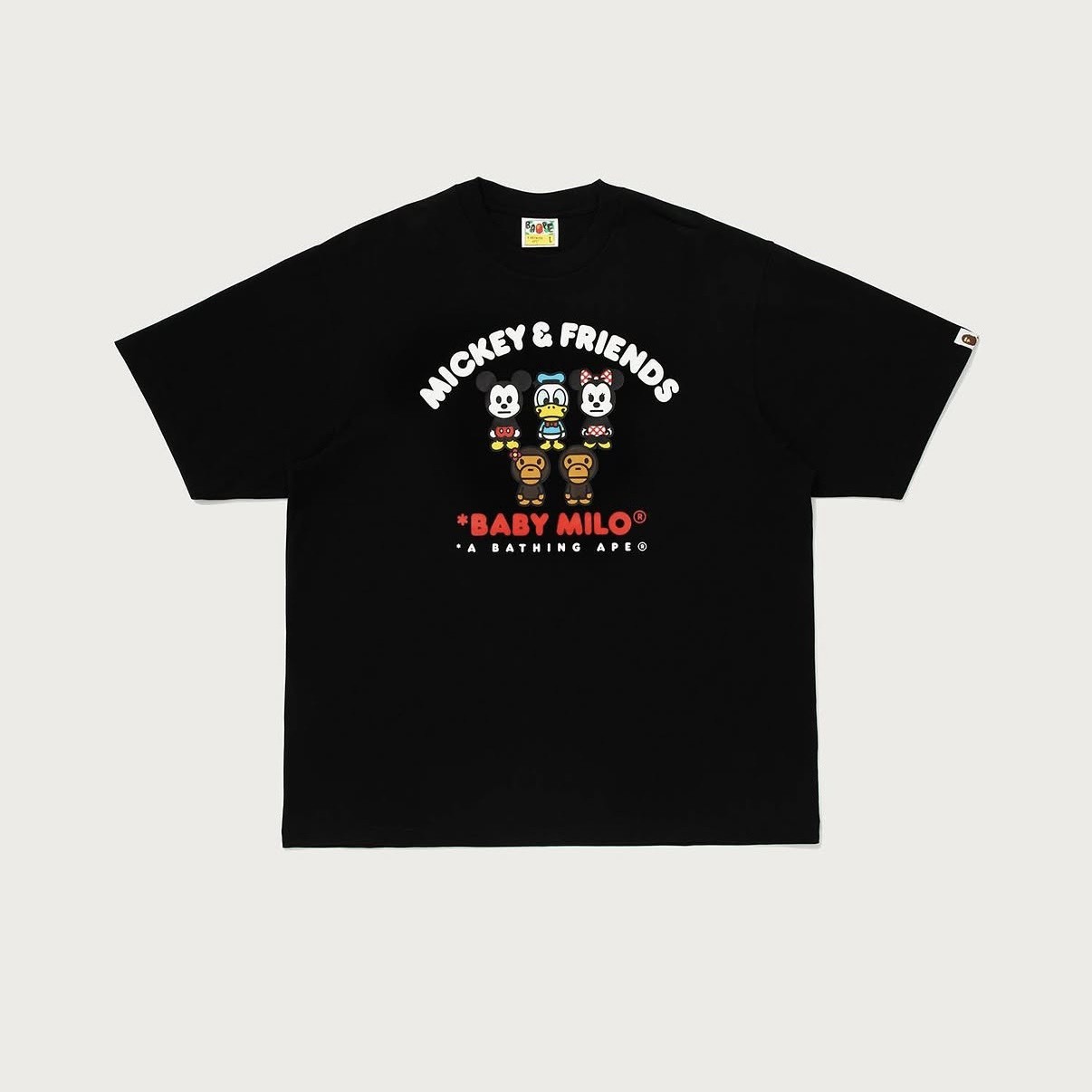 -(B4b05)-A BATHING APE BAPE X DISNEY  BABY MILO  RELAXED FIT TEE 米奇 米妮 唐老鴨 迪士尼聯名款 寬鬆版 男款 短Ｔ黑色/白色-2M23110918