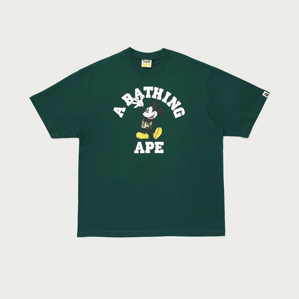 -(B4b05)-A BATHING APE BAPE X DISNEY MICKEY MOUSE COLLEGE RELAXED FIT TEE 迪士尼聯名款 米奇 寬鬆版 男款 短Ｔ 黑色/白色/綠色-1M23110930