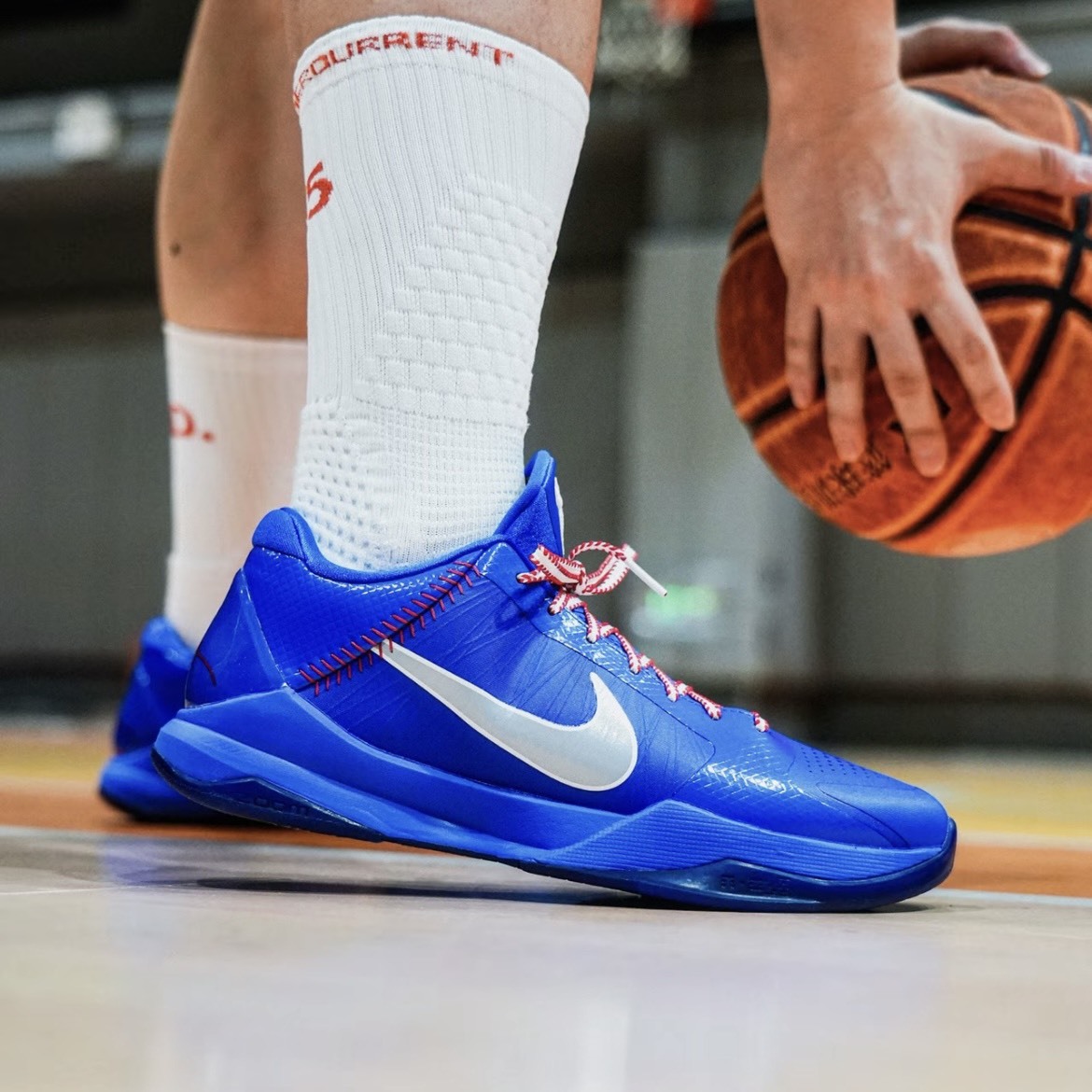 【代購】Nike Zoom Kobe 5 Protro Dodgers 道奇隊配色實戰籃球鞋 男款 藍色