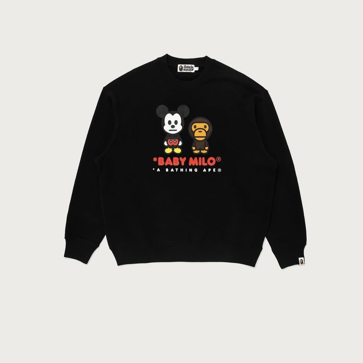 -(B2c04)-A BATHING APE BAPE X DISNEY MICKEY MOUSE BABY MILO RELAXED FIT CREWNECK 迪士尼聯名款 米奇 寬鬆版 男款 大學Ｔ 衛衣 黑色/灰色/紅色-2M73113901