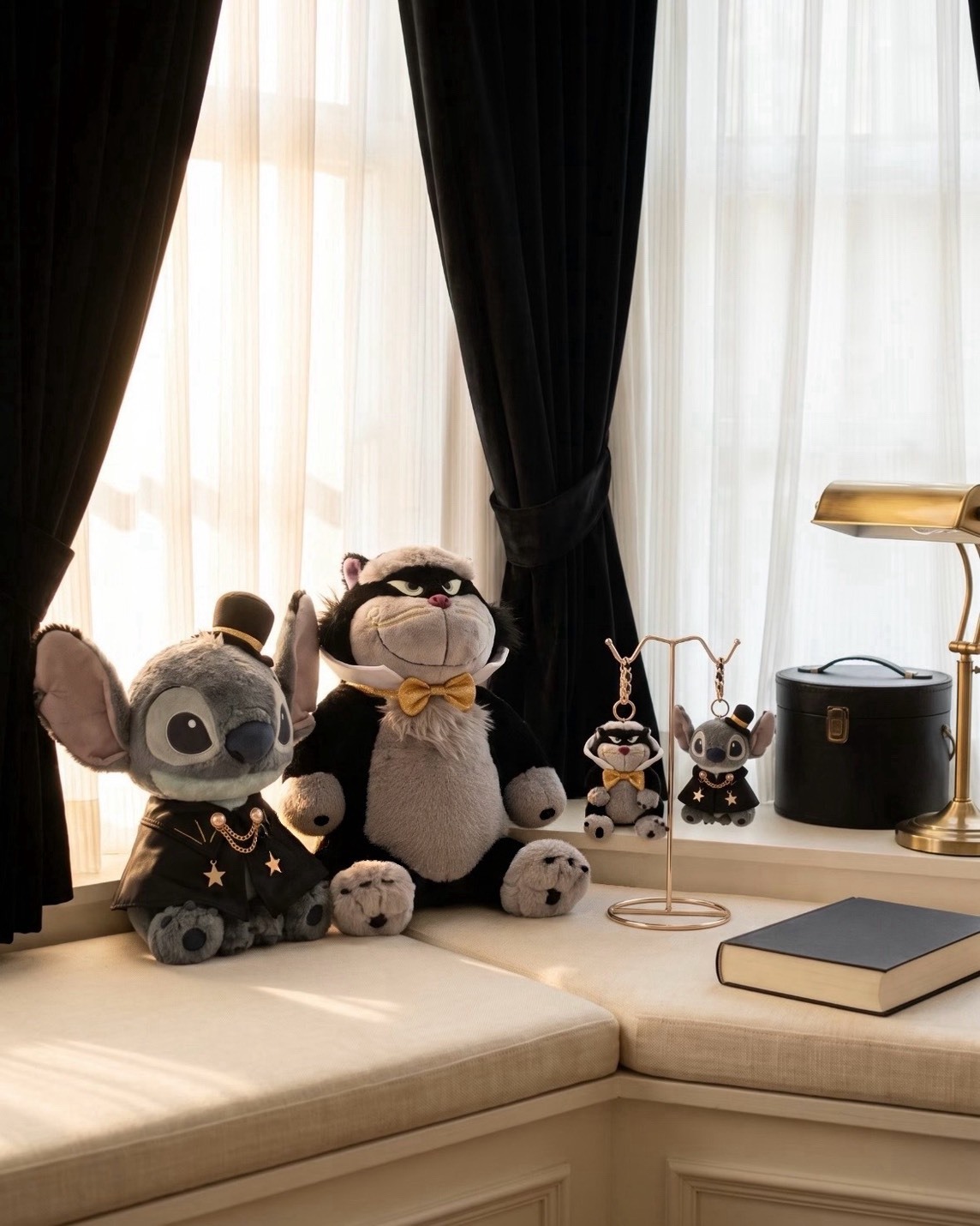 <萬聖節限定>日本 Disney Store Black Style 史迪奇 路西法 黑化系列 毛絨 鑰匙圈 娃娃 五款