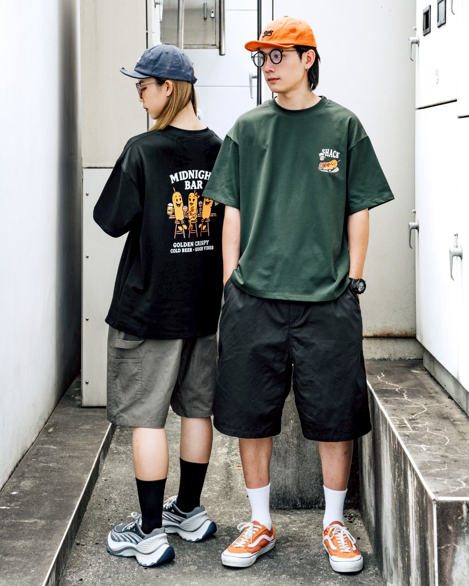【逢甲 FUZZY】酒吧 大熱狗 涼感 短T 黑色 綠色 SB6002
