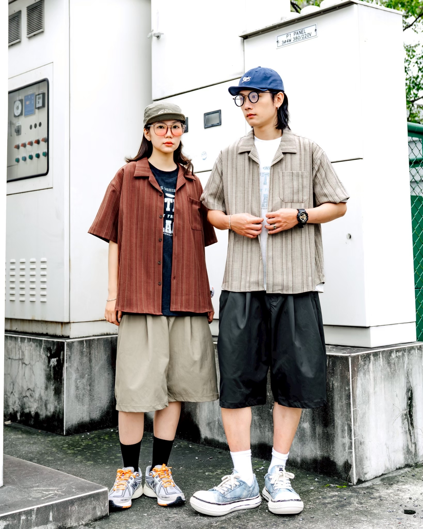 【逢甲 FUZZY】寬鬆 打折 過膝 短褲 黑色 卡其 V0020