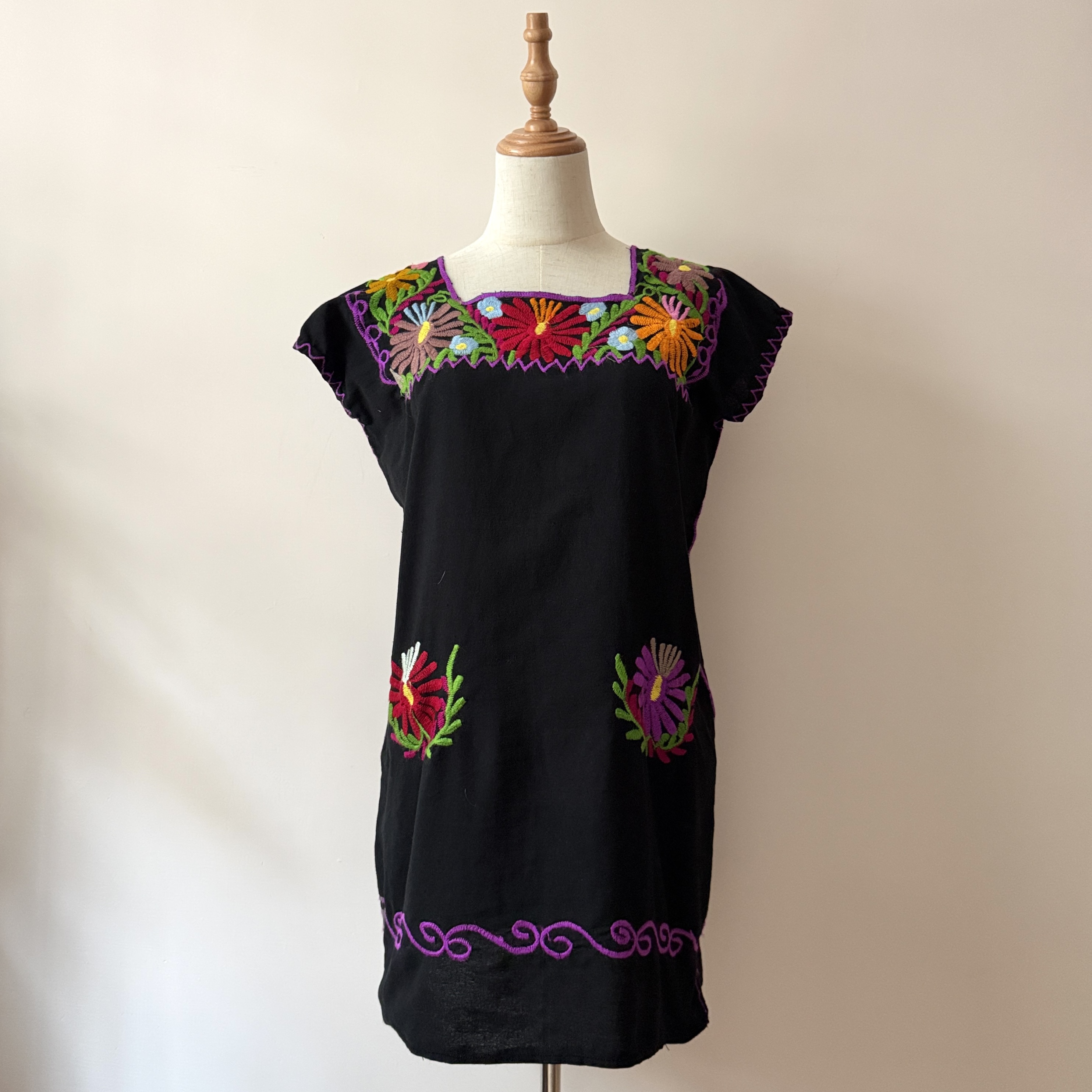 黑色墨西哥刺繡長身上衣