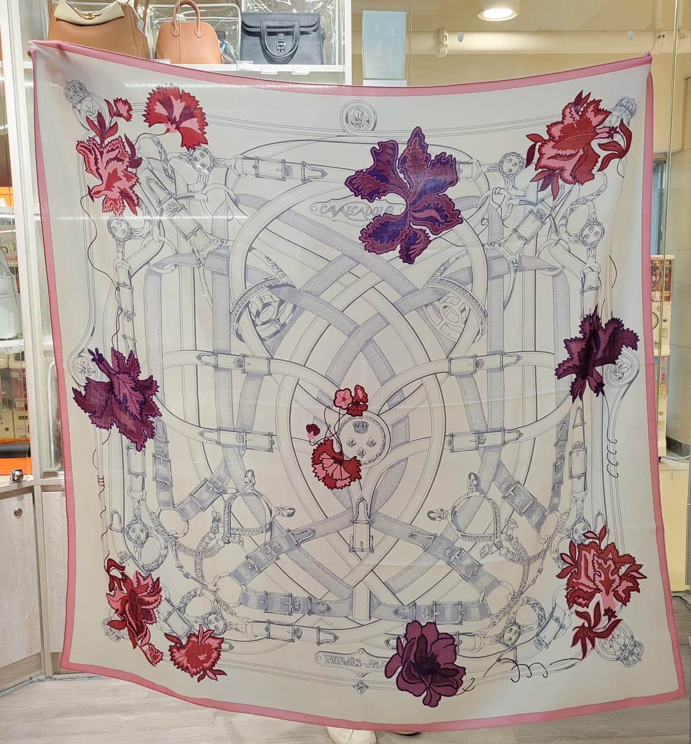 Hermes cashmere 140 Cavalcadour Blanc/Violet/Rose