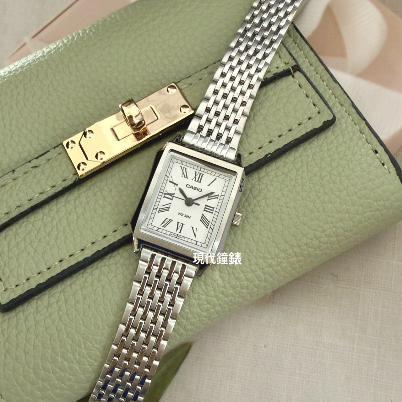 【CASIO 卡西歐】方形石英鋼帶女錶LTP-B190D-7B  23.5mm 現代鐘錶