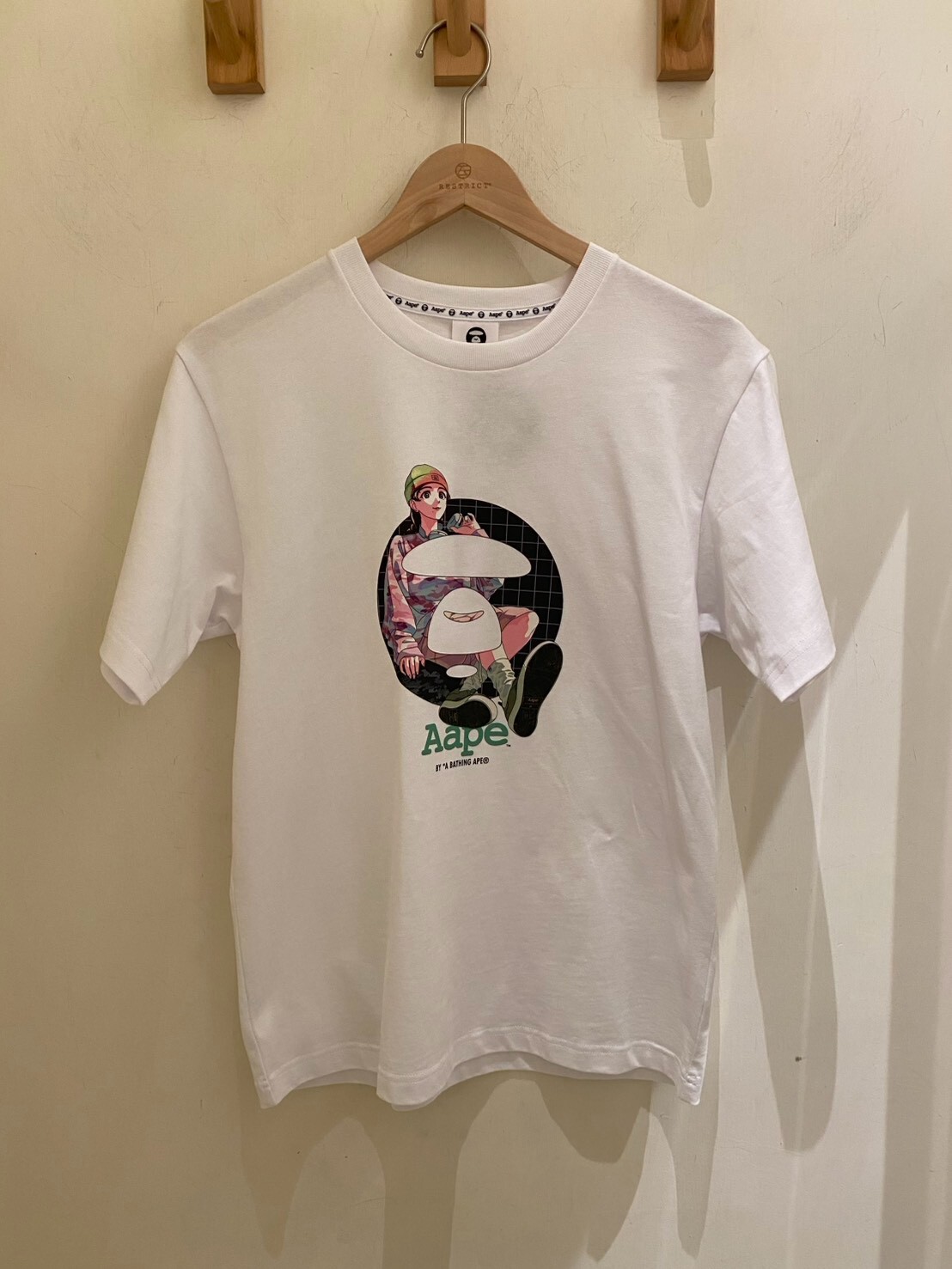 Aape x tree13 聯名款復古漫畫少女短T  M9812XXQ