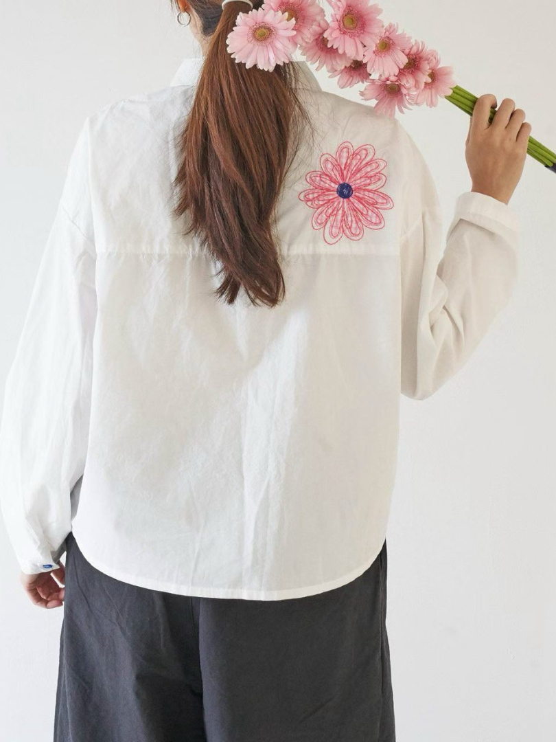 把花穿在身上★立體花朵刺繡休閒襯衫