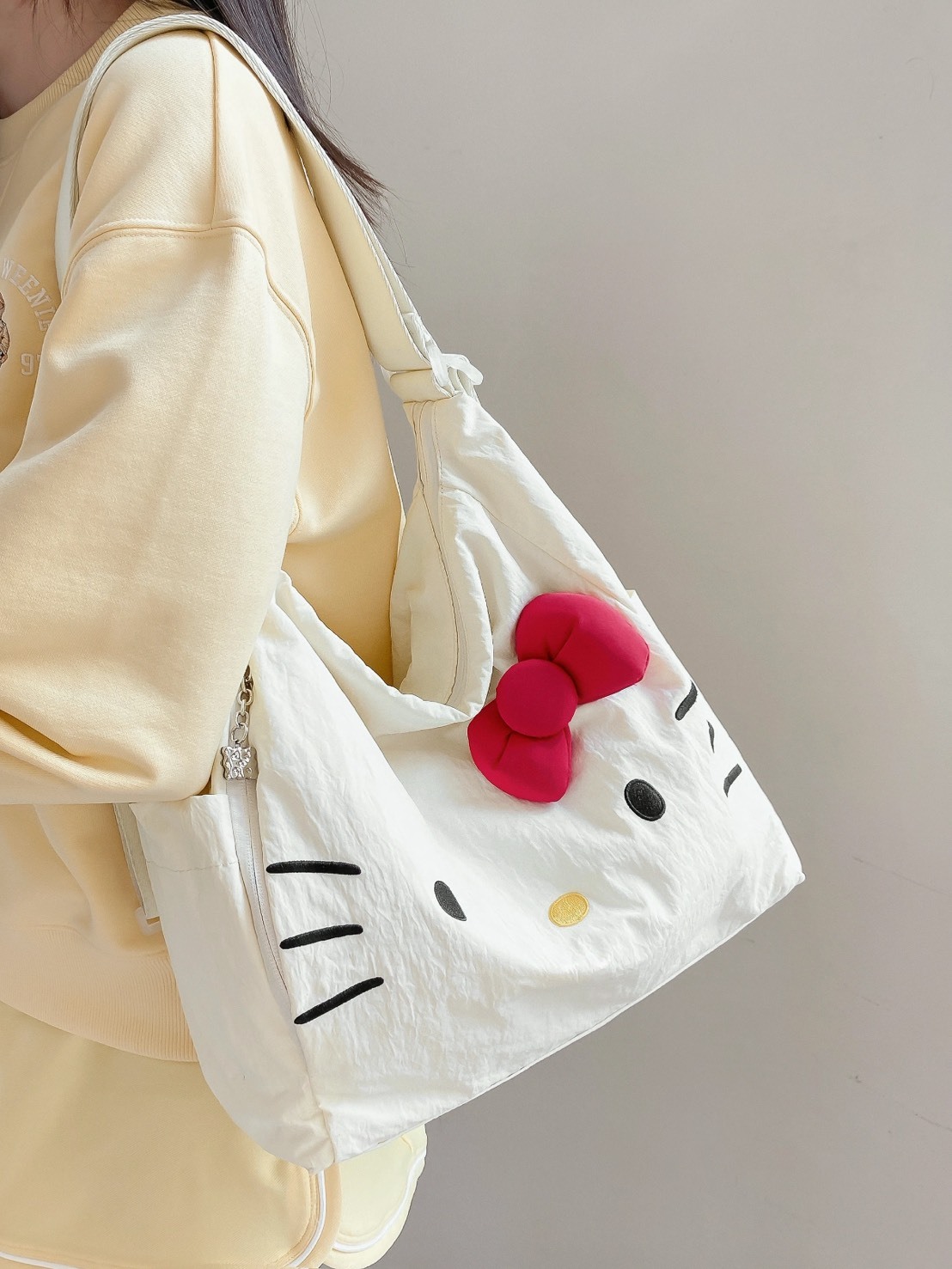 正版授權 TOUTOU X HELLO KITTY 蝴蝶結 大臉 雙肩 托特包 二色