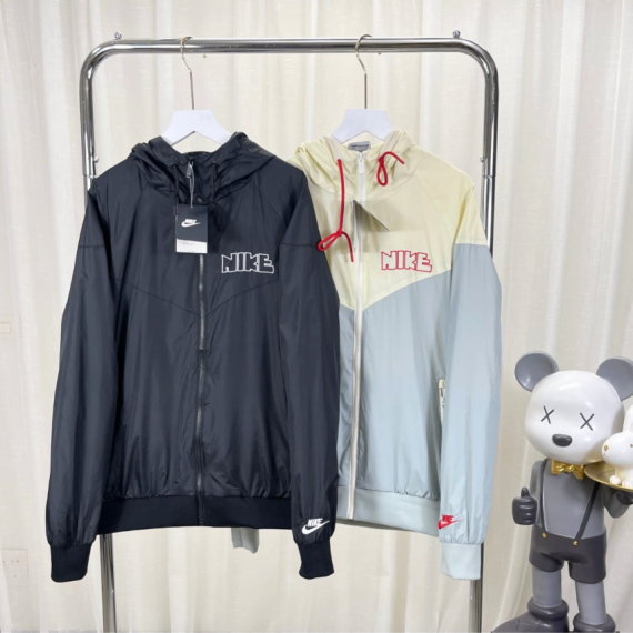 包郵優惠 NIKE Windrunner 連帽風衣外套 @2608