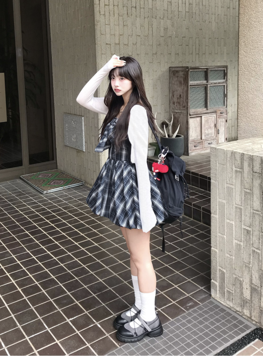JP1296｜海軍藍⚓️🌊🫐 格紋大大蝴蝶結氣球感吊帶OPS