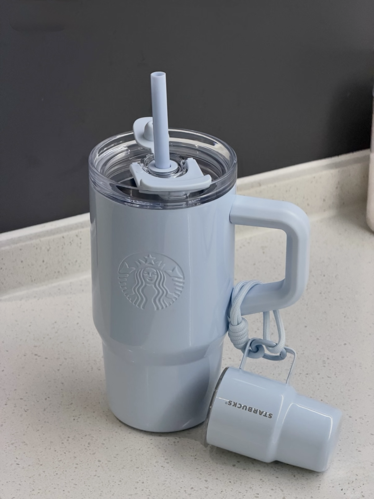 （預購）STARBUCKS 星巴克 海底綺遇系列 冰霸杯 買大送小🩵水杯 杯子