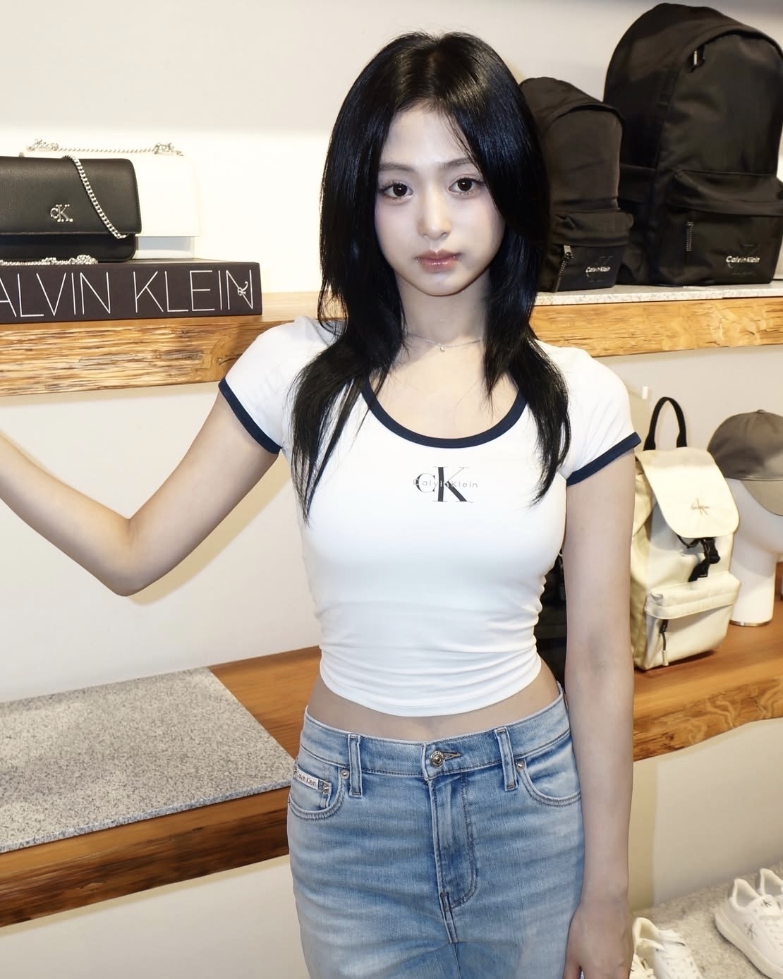 Calvin Klein CK 修身 滾邊 短版 短袖 三色