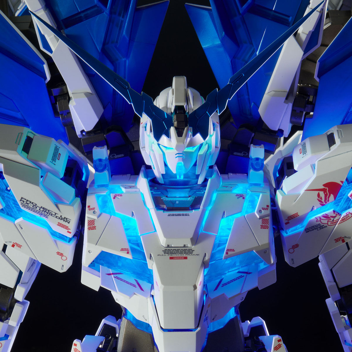Premium Bandai PG - 1/60 完美獨角獸高達《機動戰士高達 UC》