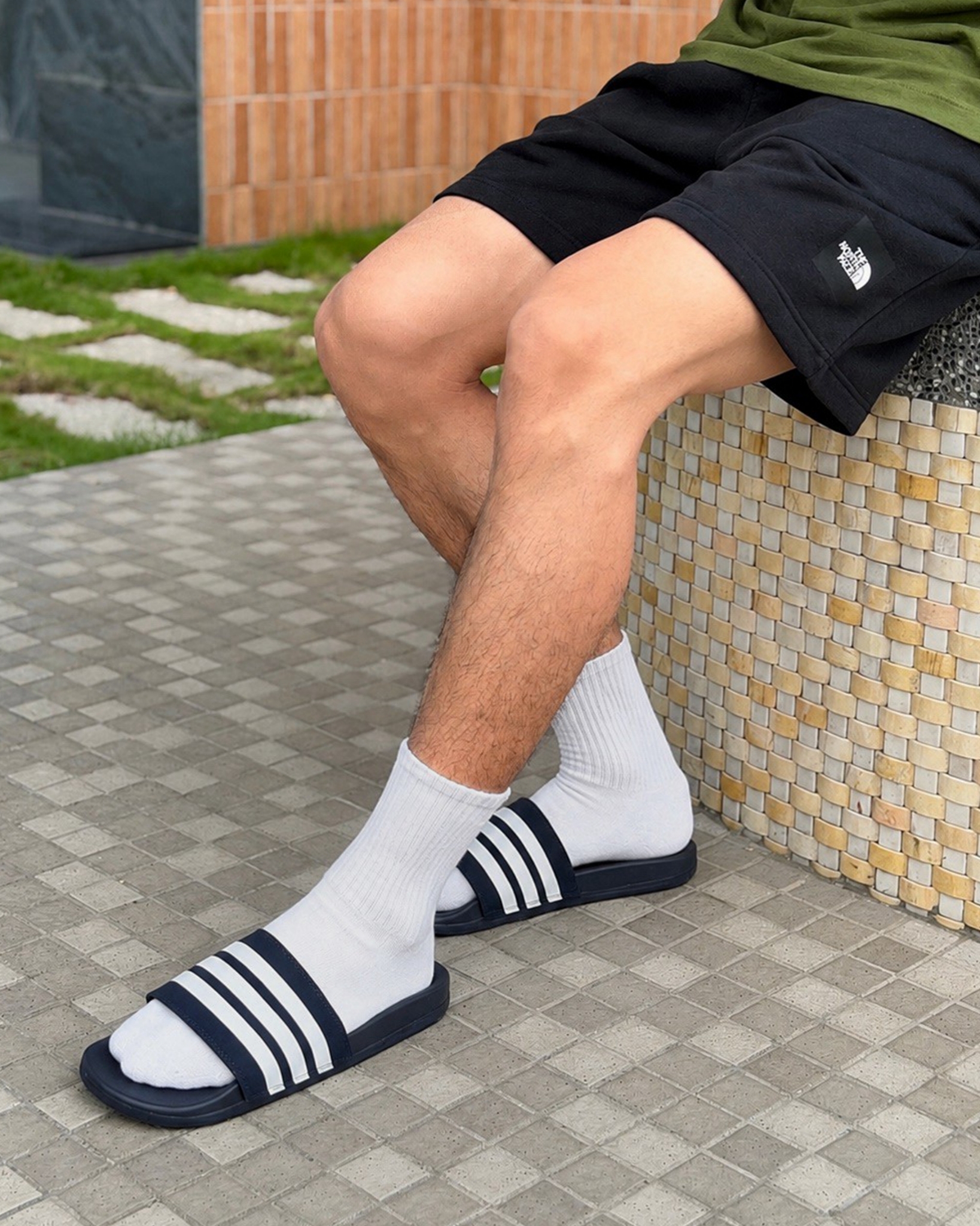 Adidas 愛迪達 經典三線 運動拖鞋