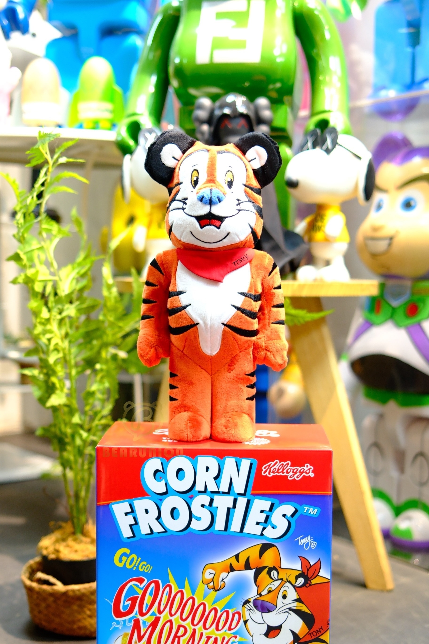 🥇現貨🥇Bearbrick 400% TONY THE TIGER COSTUME