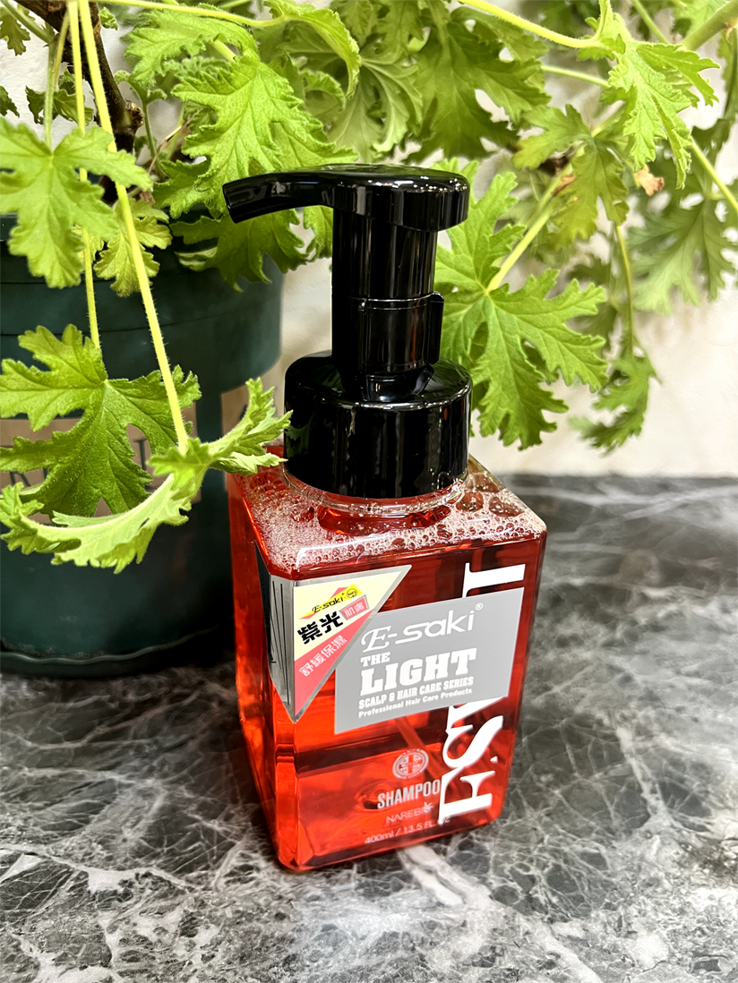 Esaki 紫光專業醫學護理洗髮水 400ml